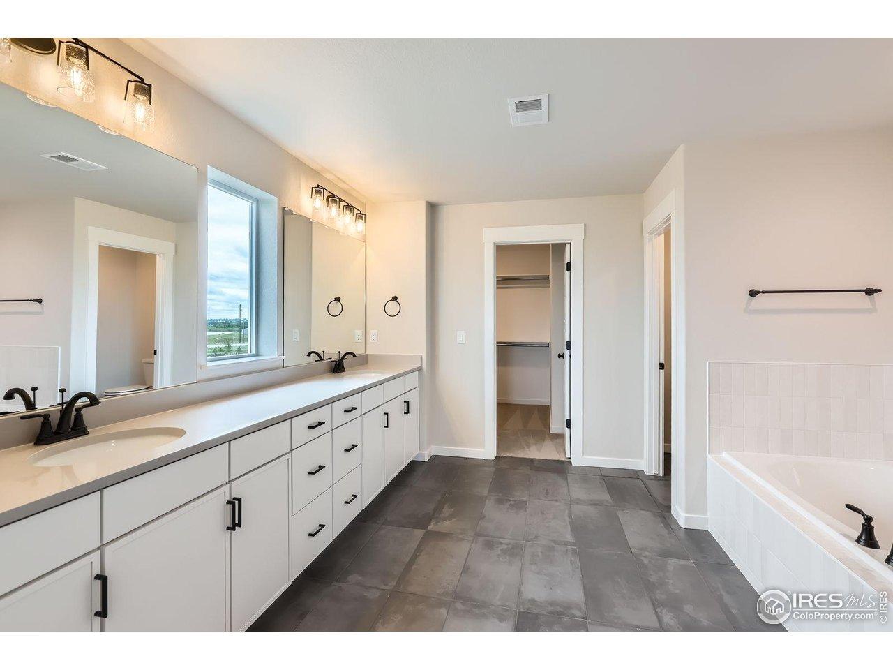 Aspenglow St, Firestone, CO 80504