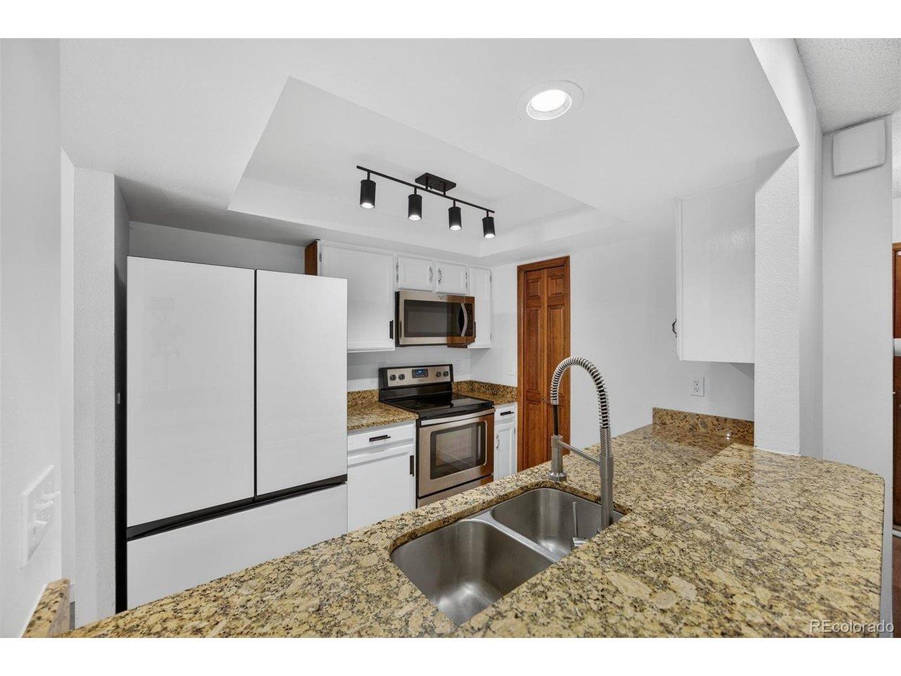 S Evanston Cir, Aurora, CO 80014