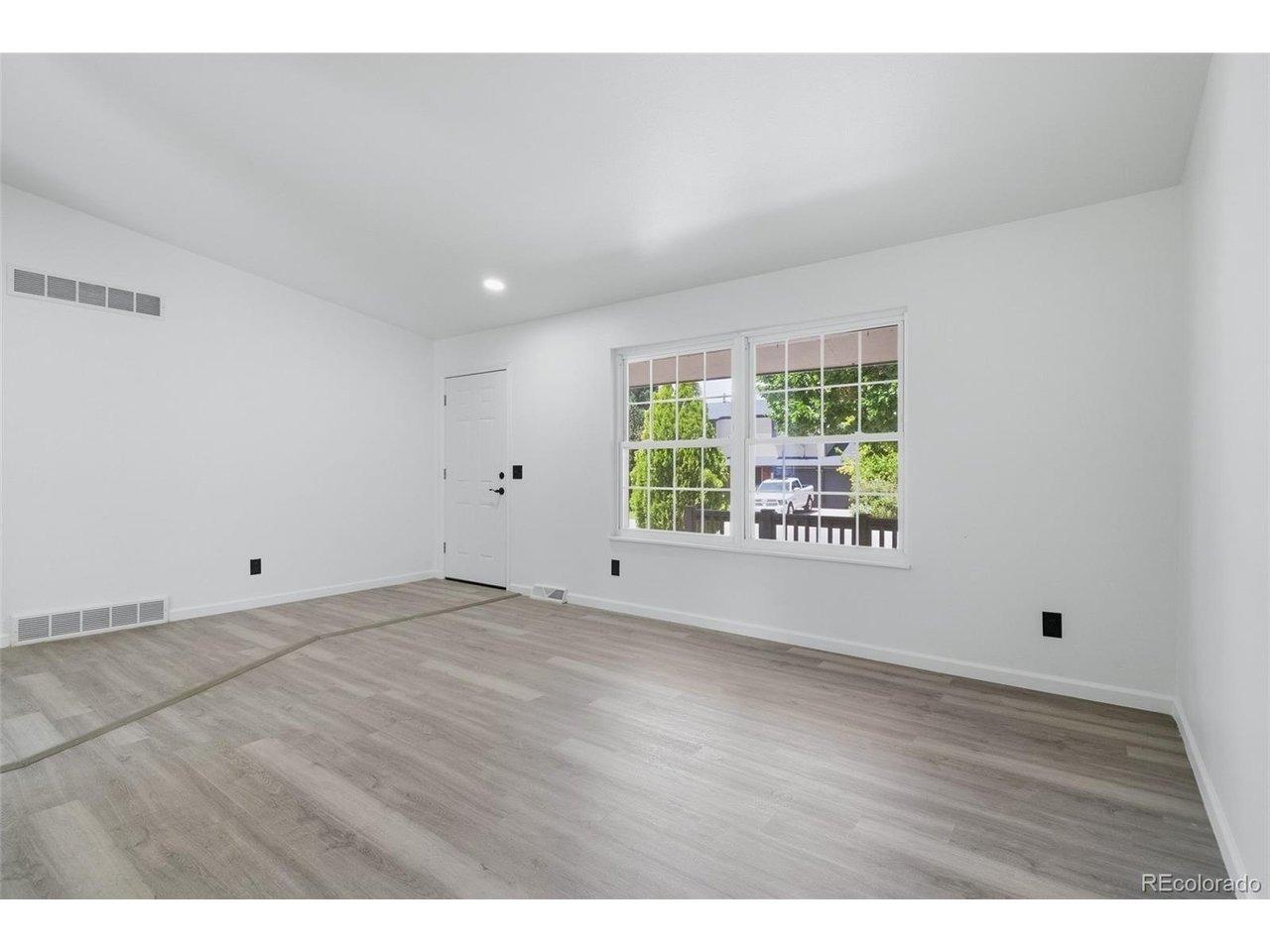 S Idalia St, Aurora, CO 80015