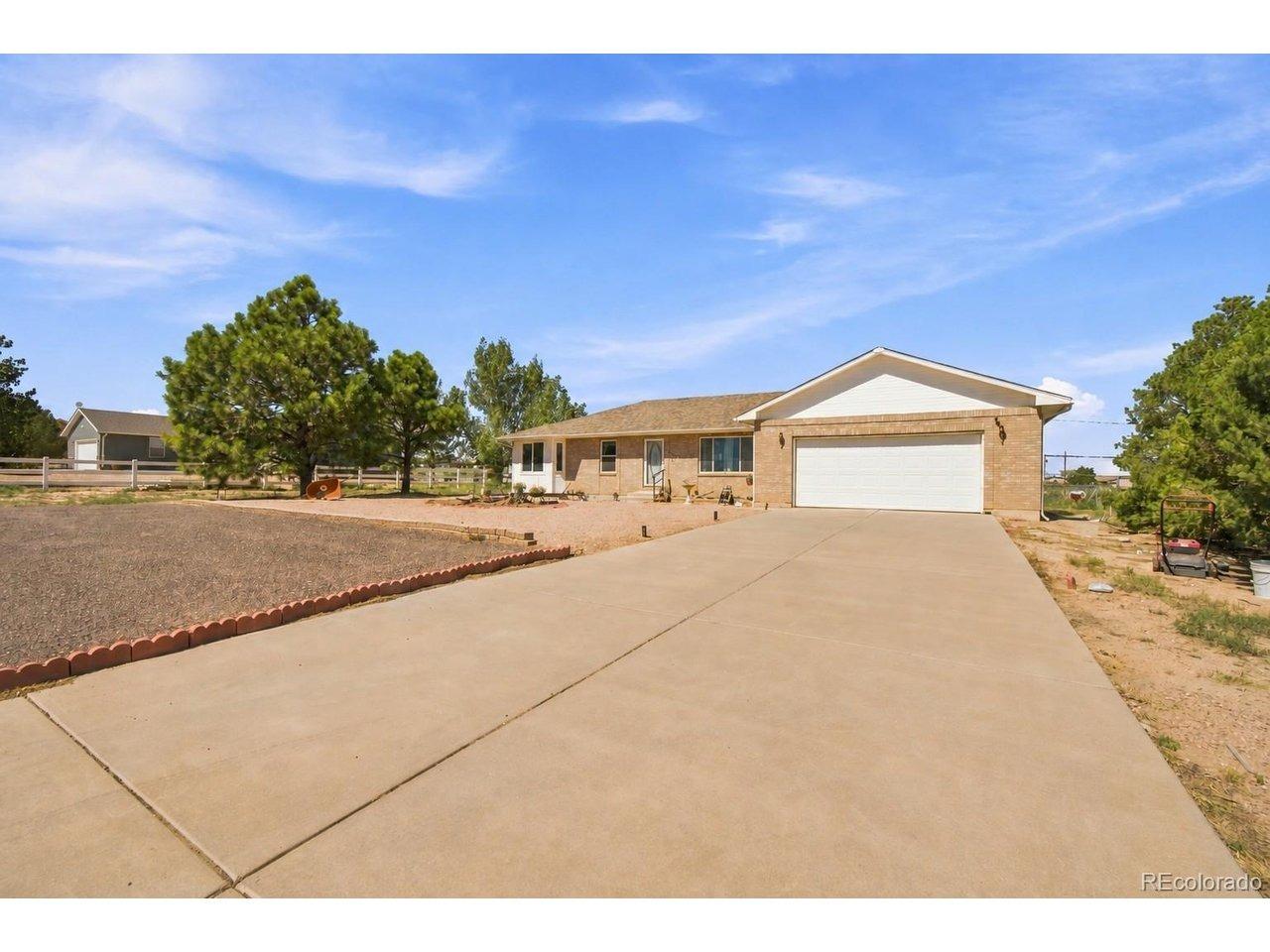 E Kirkwood Dr, Pueblo, CO 81007