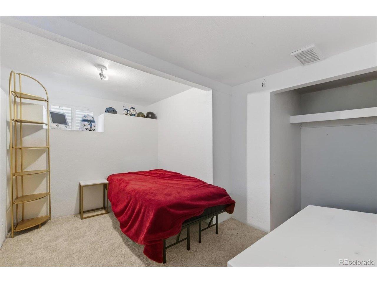 E Oak St, Lafayette, CO 80026