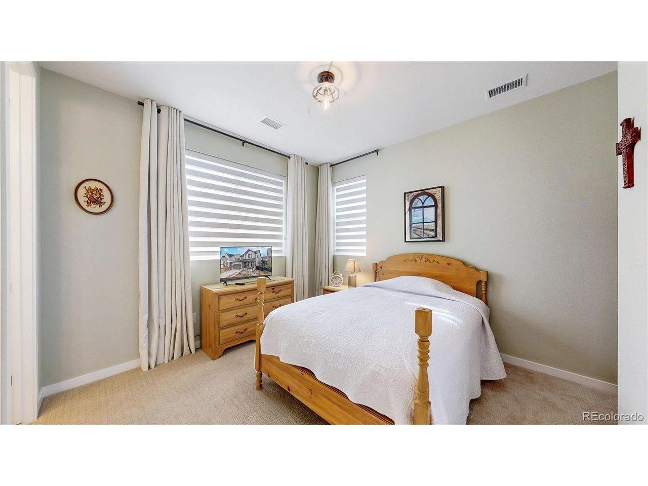 Star Streak Ln, Littleton, CO 80125