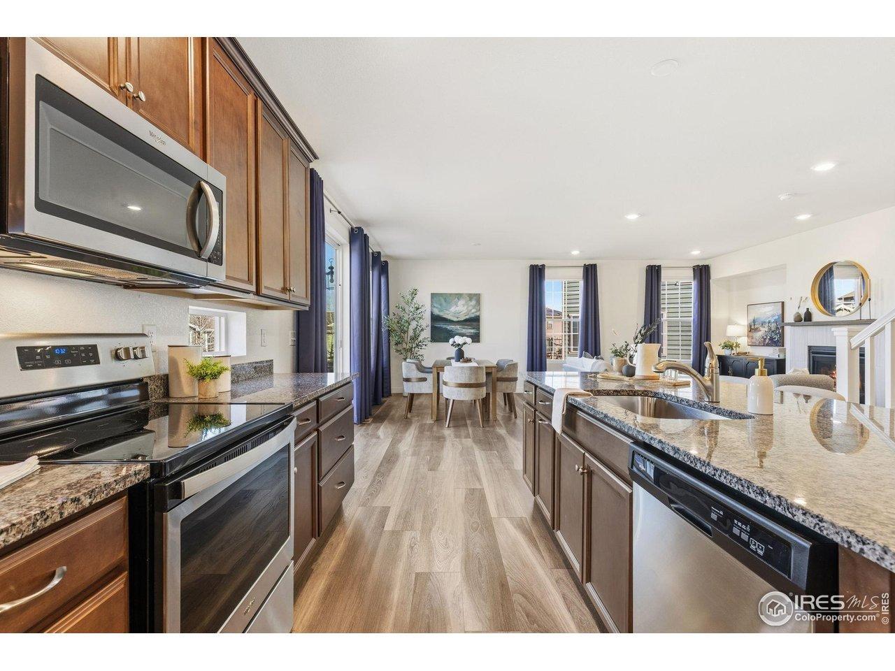 Heatherhill Ct, Longmont, CO 80503