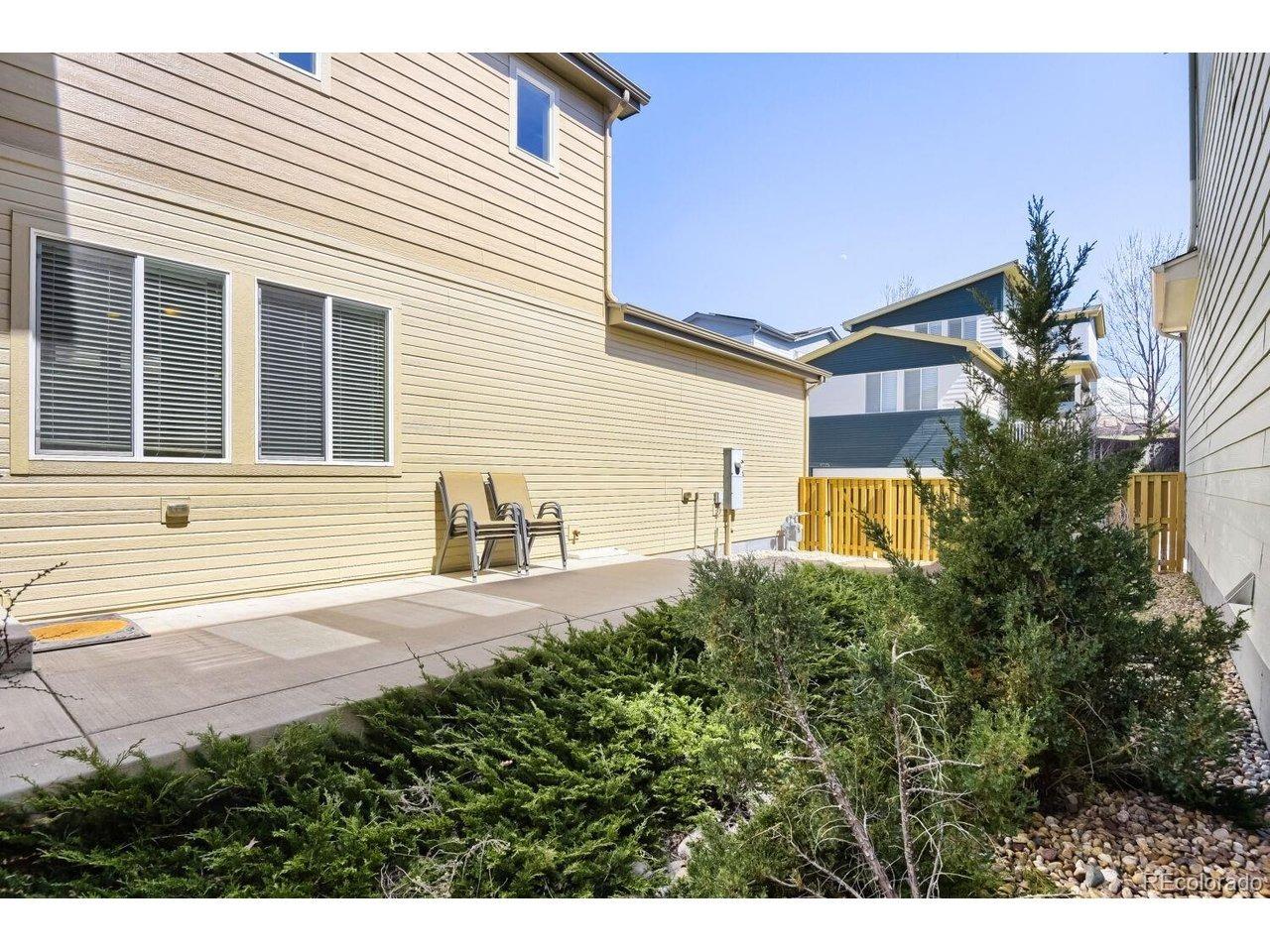 Dunning Cir, Highlands Ranch, CO 80126