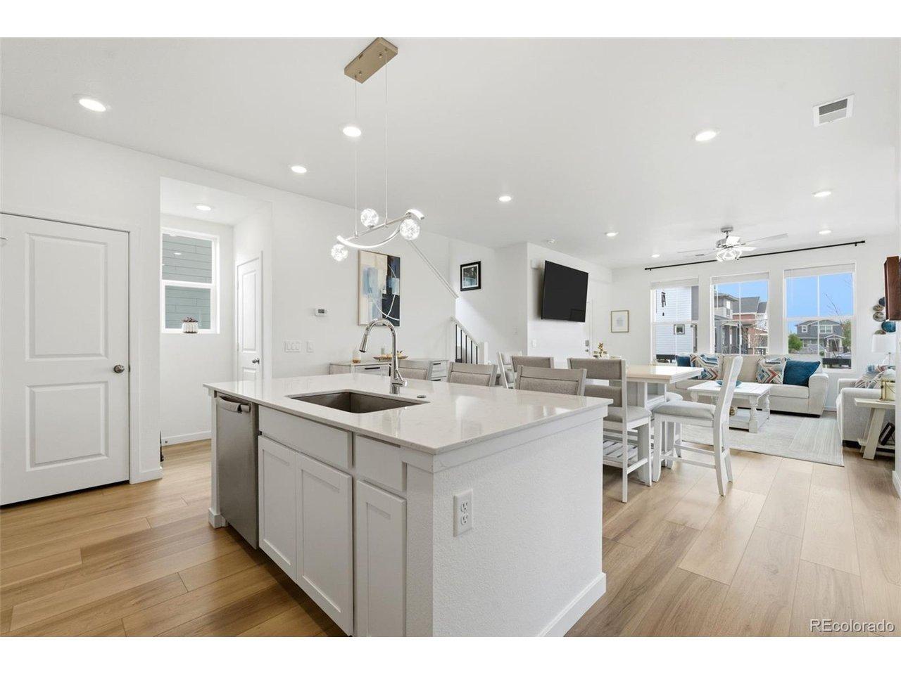 Aspen Ave, Bennett, CO 80102