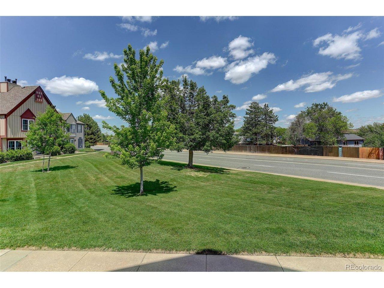 E Hawaii Cir, Aurora, CO 80012