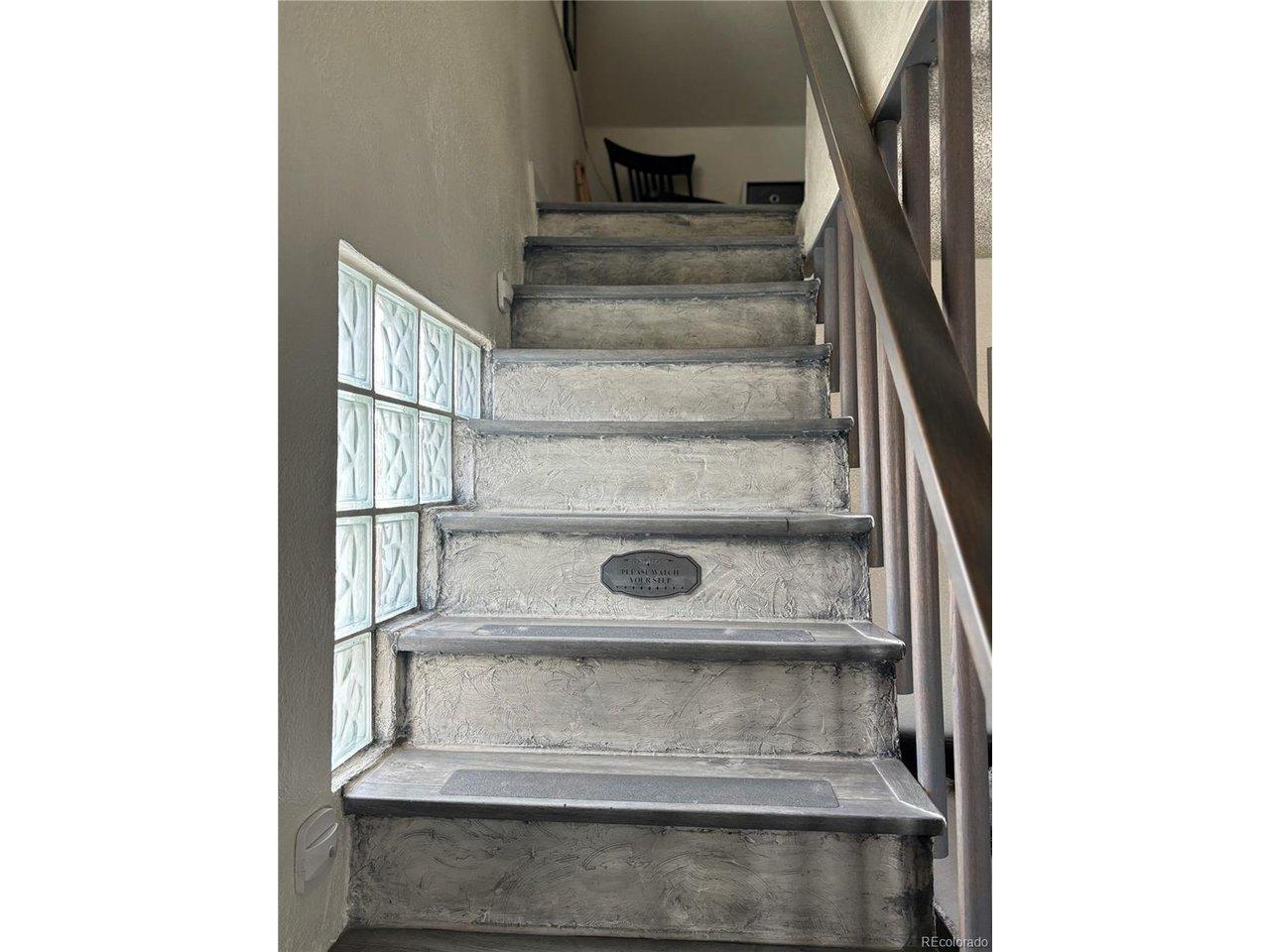 W Longfellow Pl, Denver, CO 80221