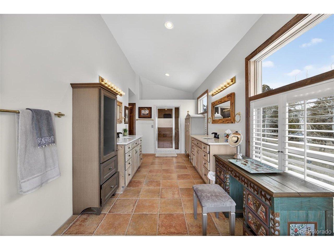S Critchell Ln, Littleton, CO 80127