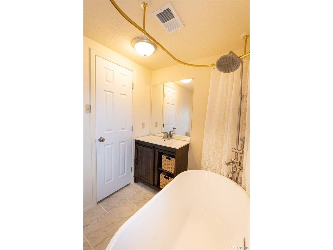 W Wesley Ave, Lakewood, CO 80227