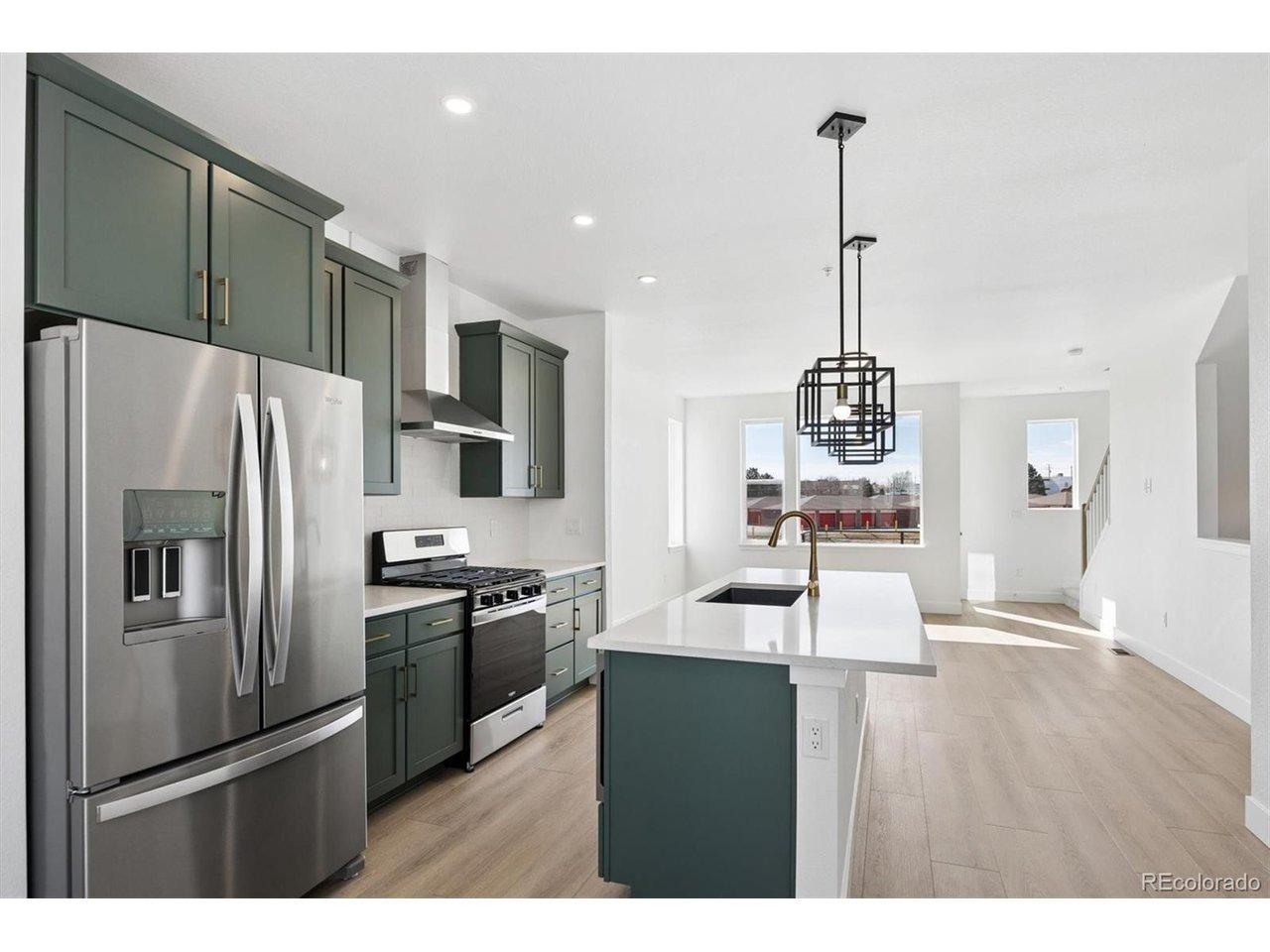 W 68th Ave, Denver, CO 80221
