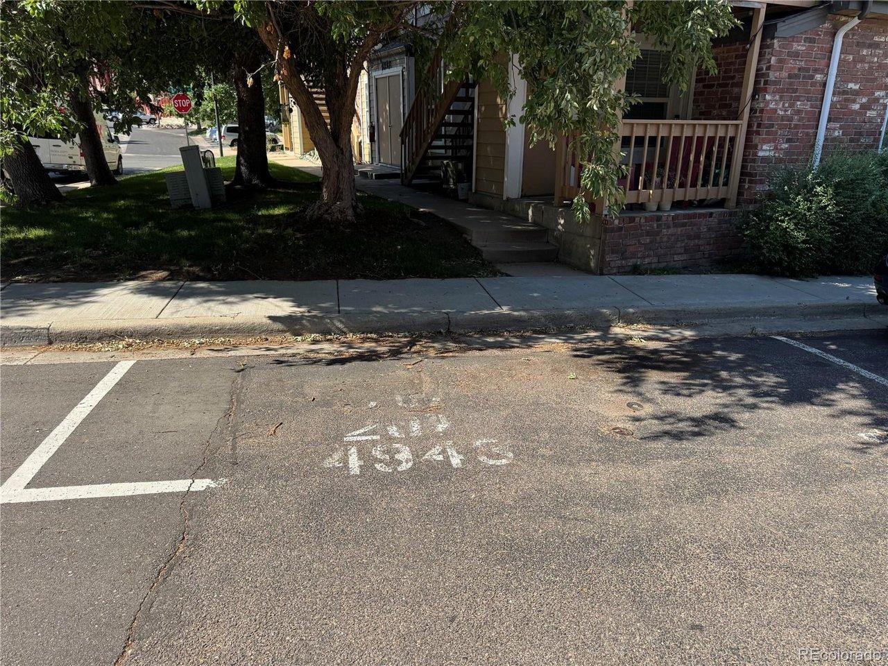 S Carson St, Aurora, CO 80015