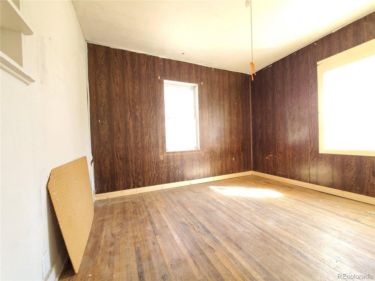 S 12th St, Lamar, CO 81052
