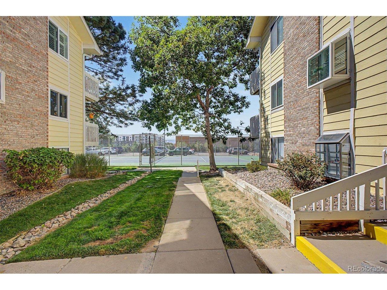 E Cornell Ave, Aurora, CO 80014