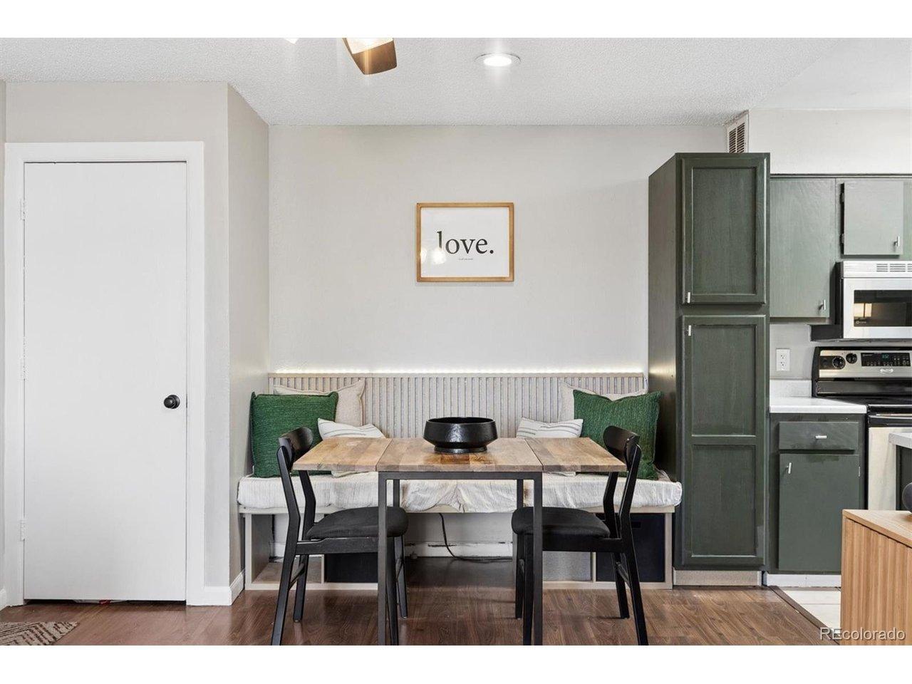 Newland Ct, Lakewood, CO 80214