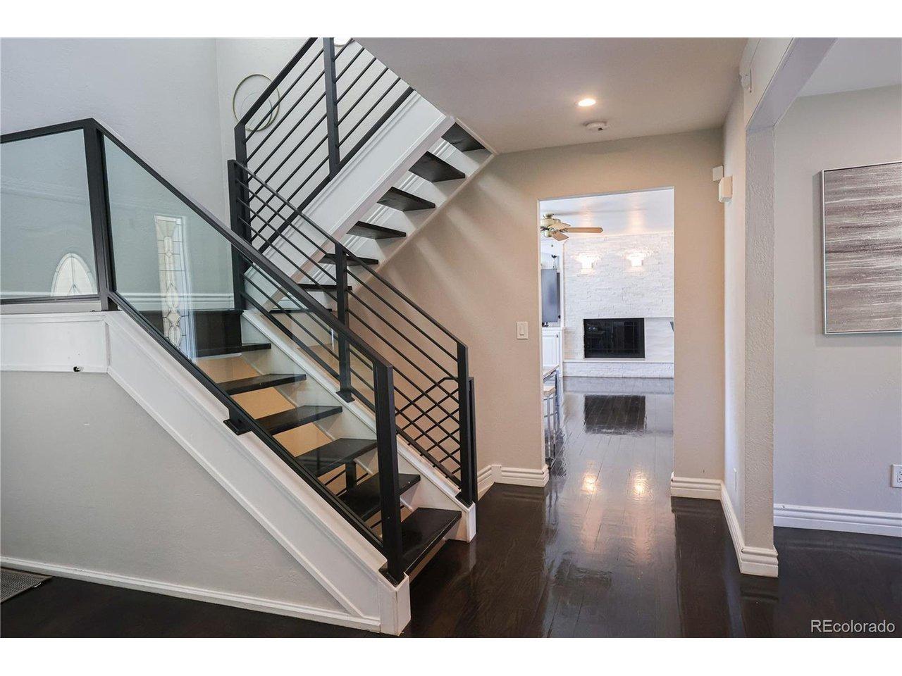 W Lakeridge Rd, Lakewood, CO 80227