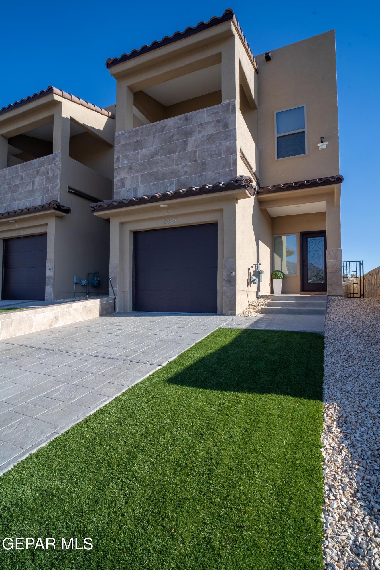 Escondido Dr, El Paso, TX 79912