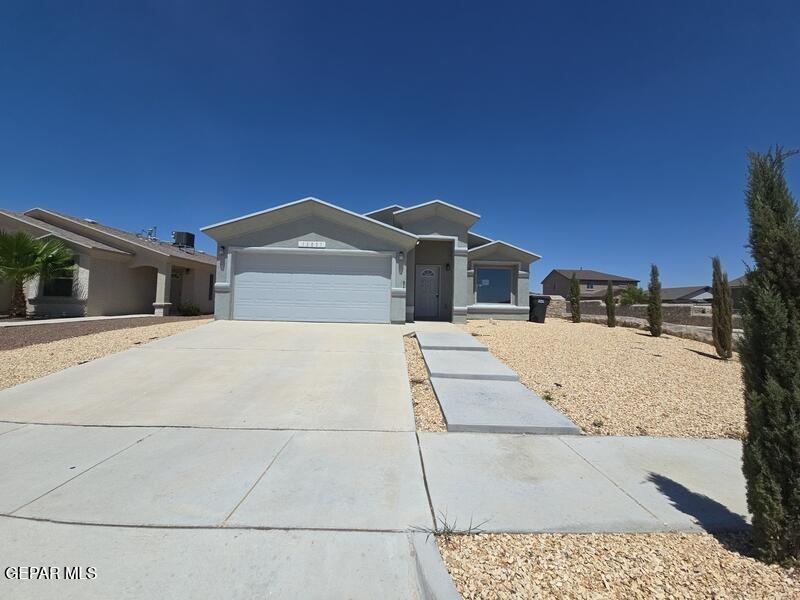 Flora Vista Ave, El Paso, TX 79928