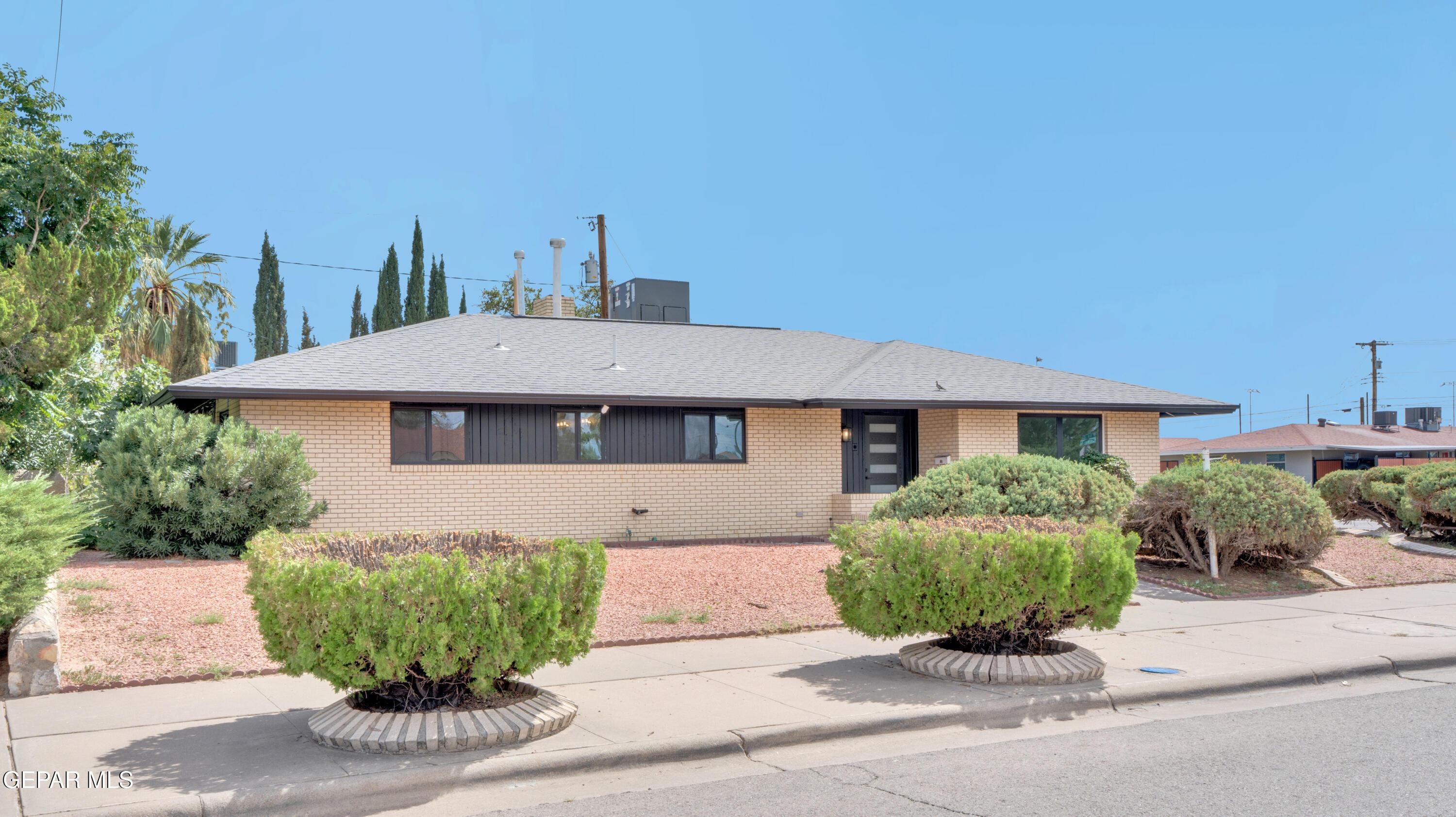 Cosmos Ave, El Paso, TX 79925