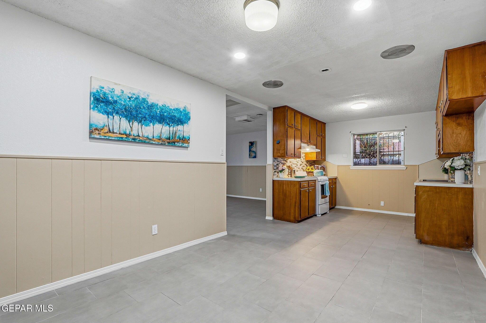 Alto Rey Ave, El Paso, TX 79912