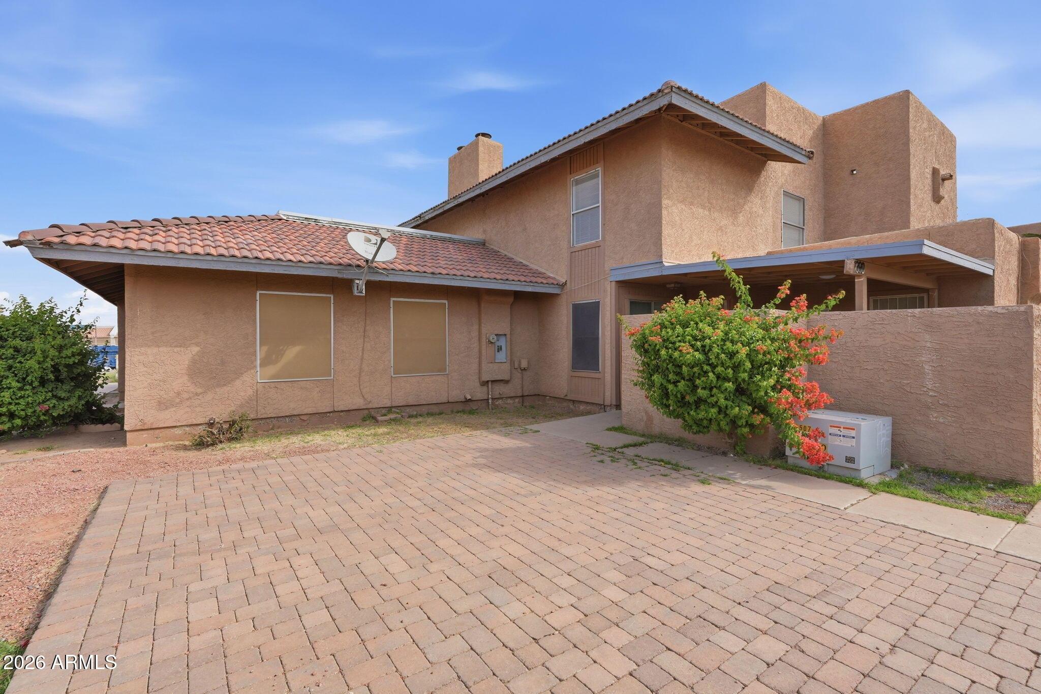 W Monterosa Cir, Phoenix, AZ 85033