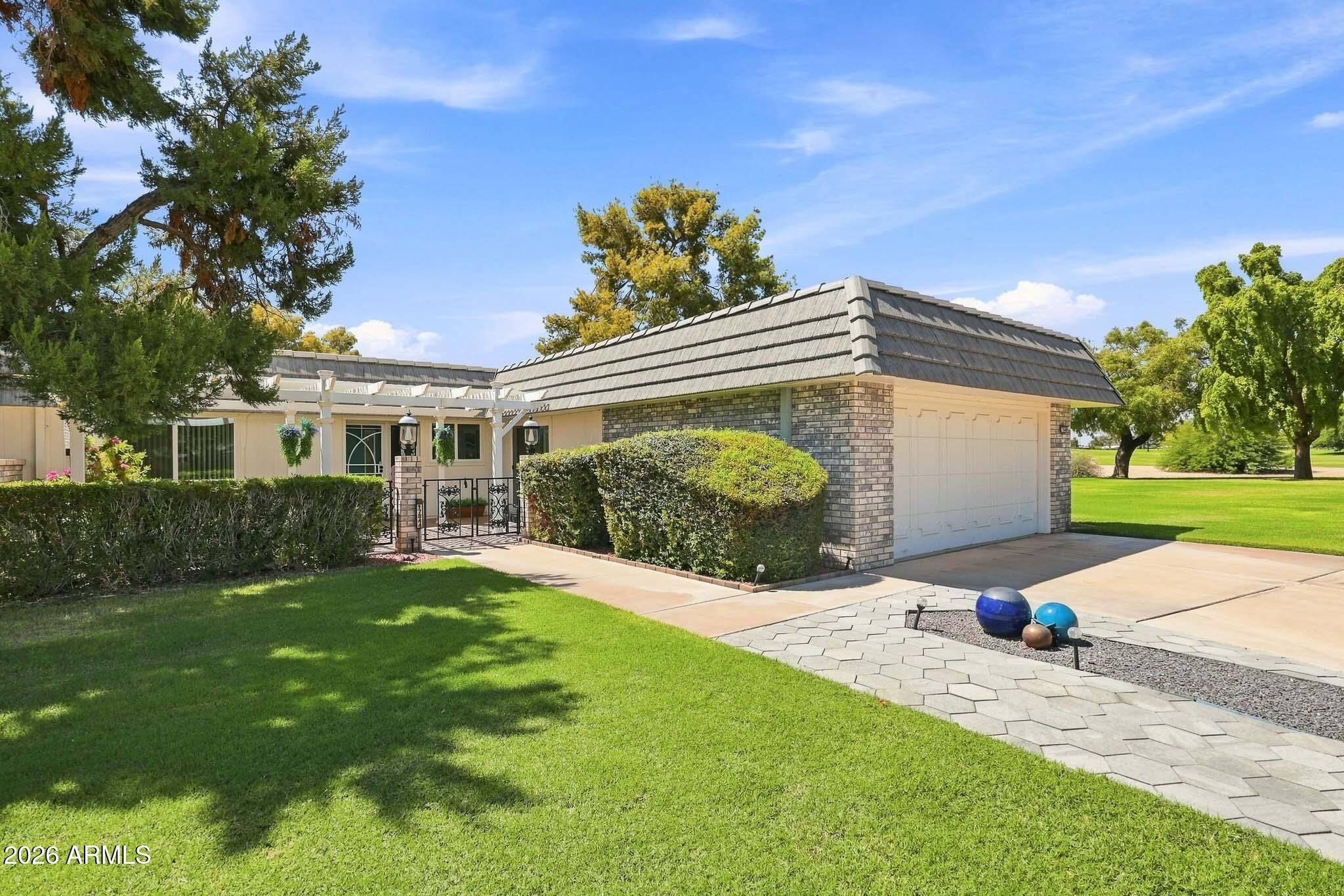 N 102nd Dr, Sun City, AZ 85373