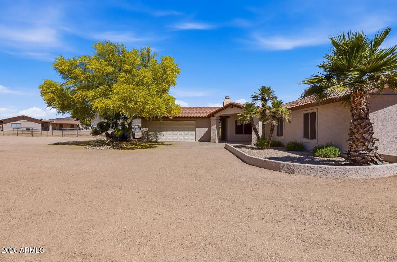 E Maddock Rd, Phoenix, AZ 85086