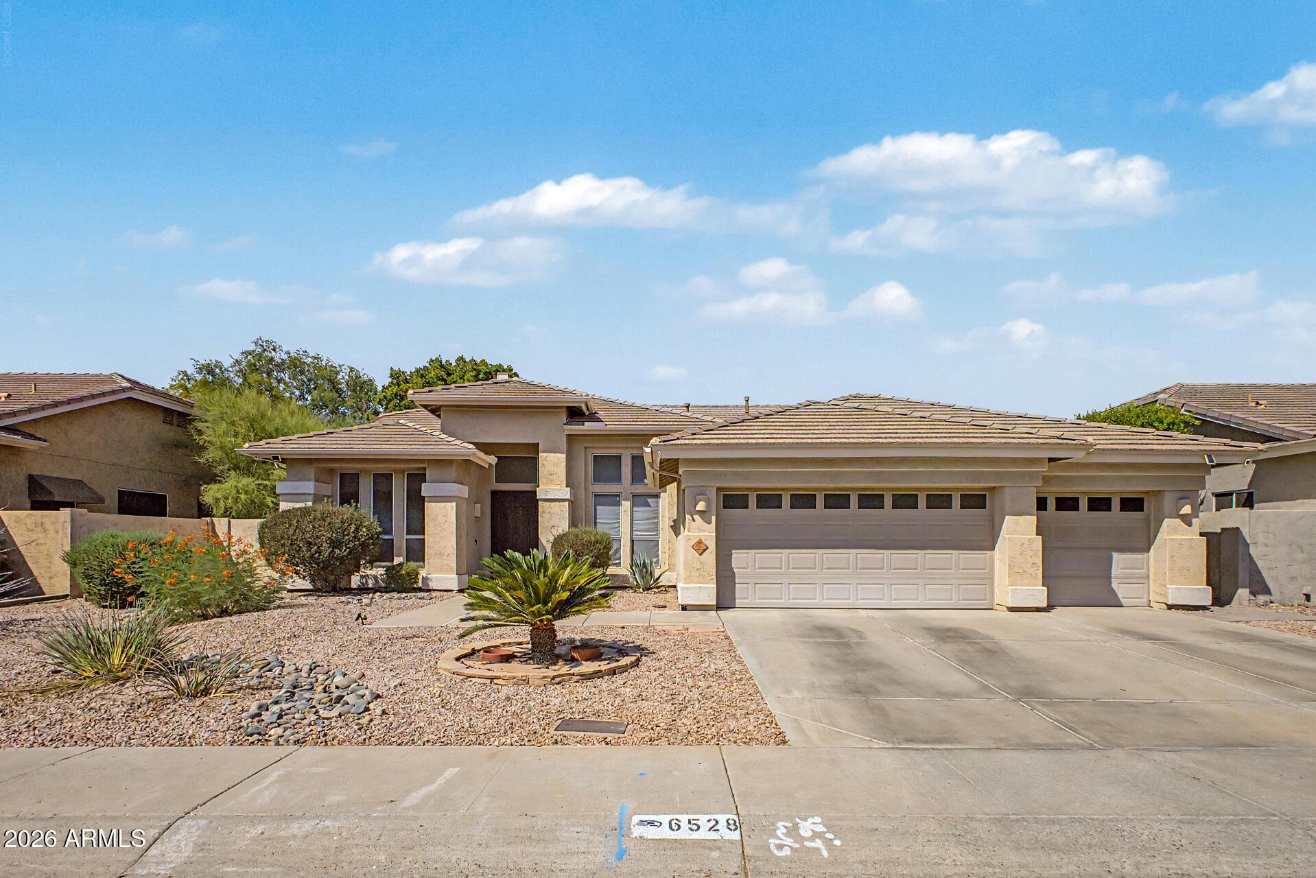 W Via Montoya Dr, Glendale, AZ 85310