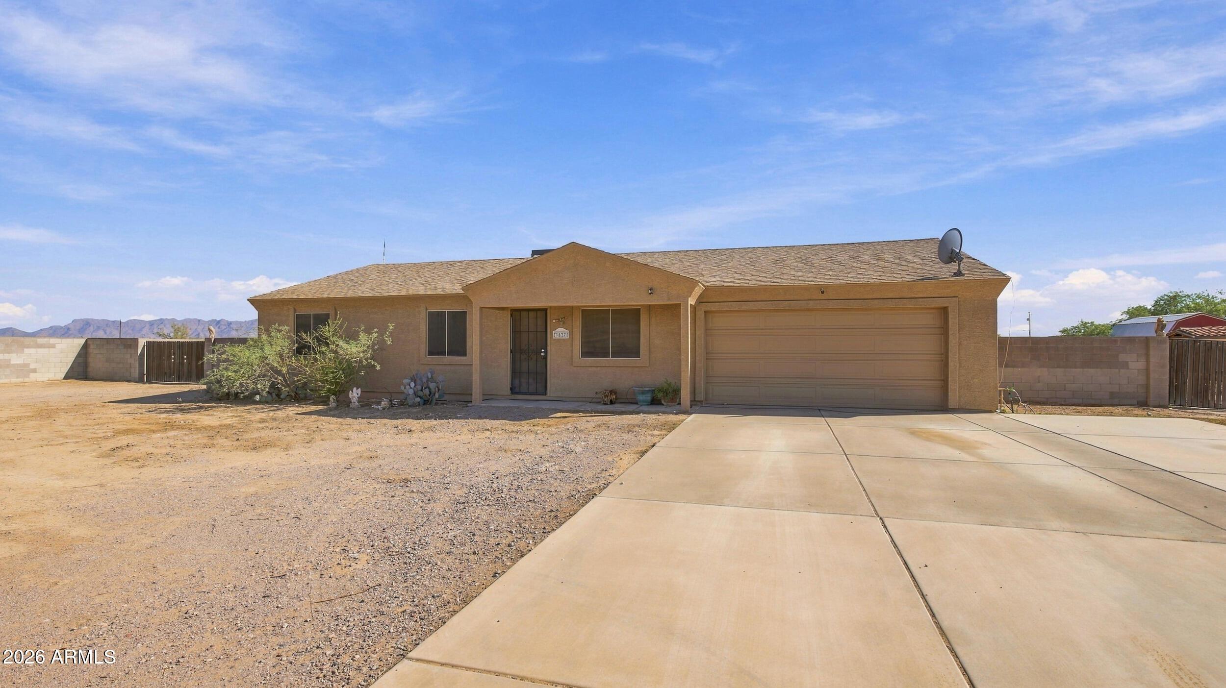 E Batten Rd, Eloy, AZ 85131