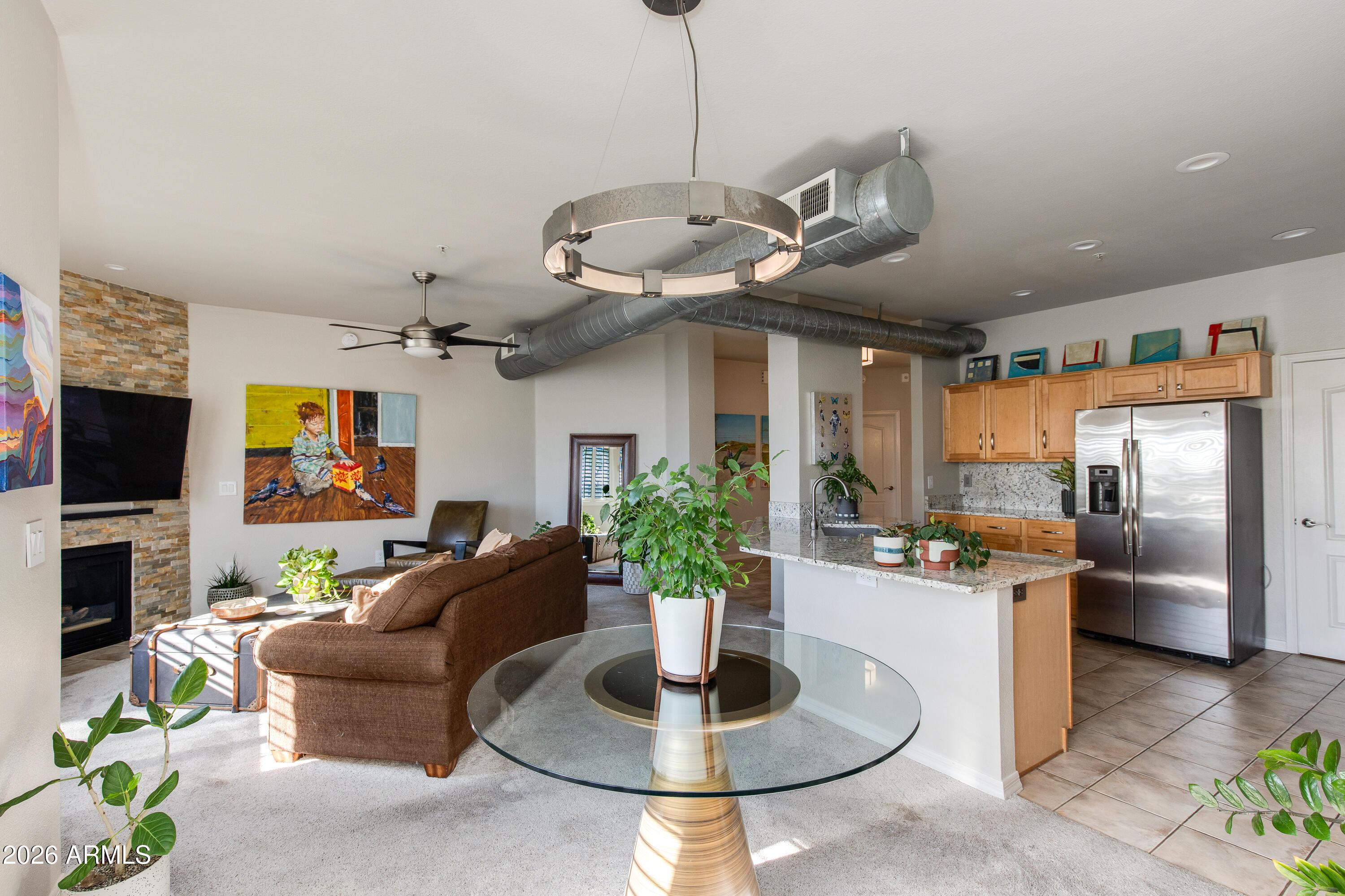 N 22nd St, Phoenix, AZ 85016