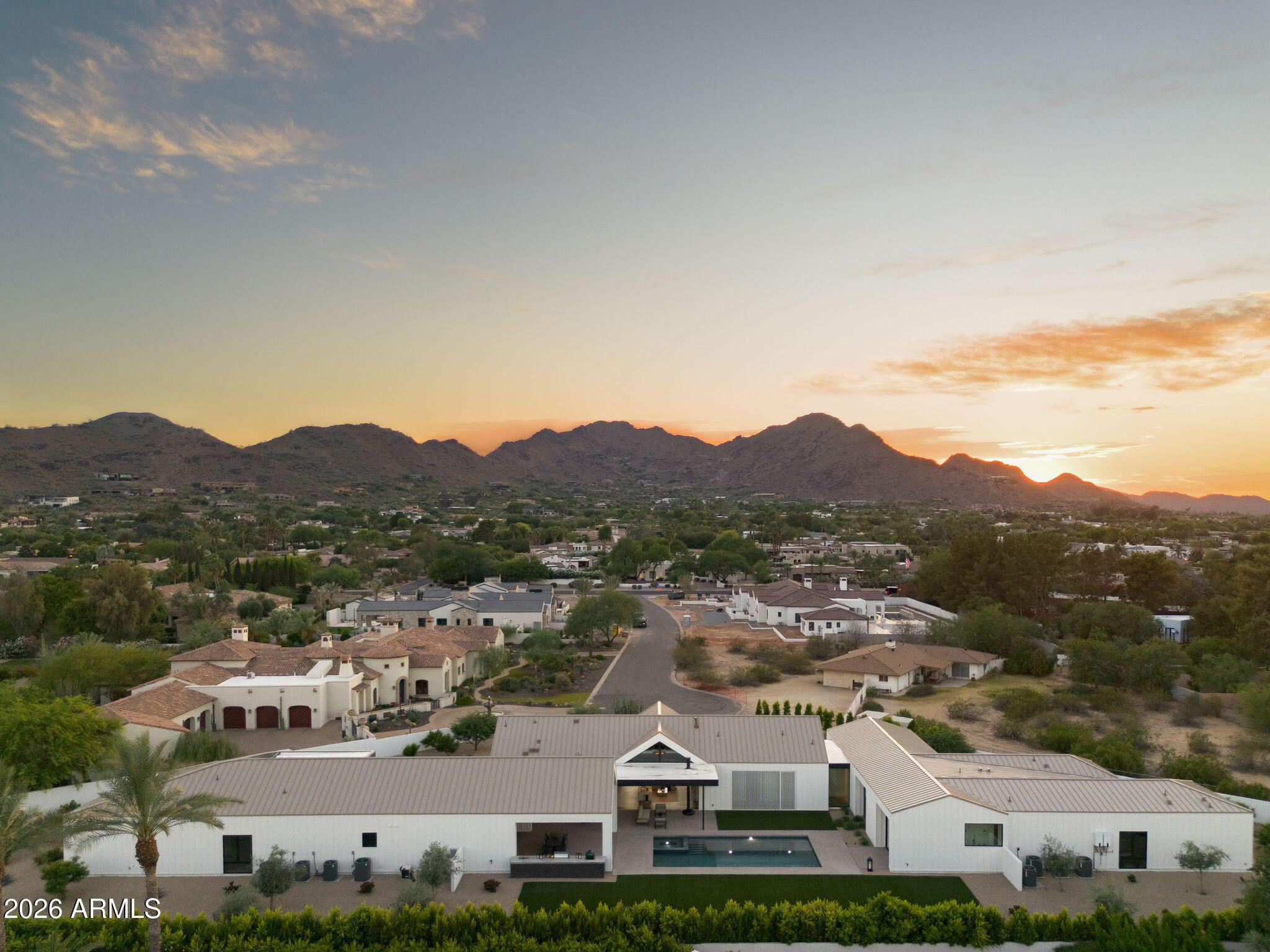 E Avenida El Alba, Paradise Valley, AZ 85253