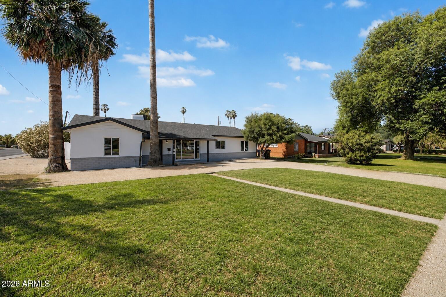 E Flynn Ln, Phoenix, AZ 85014