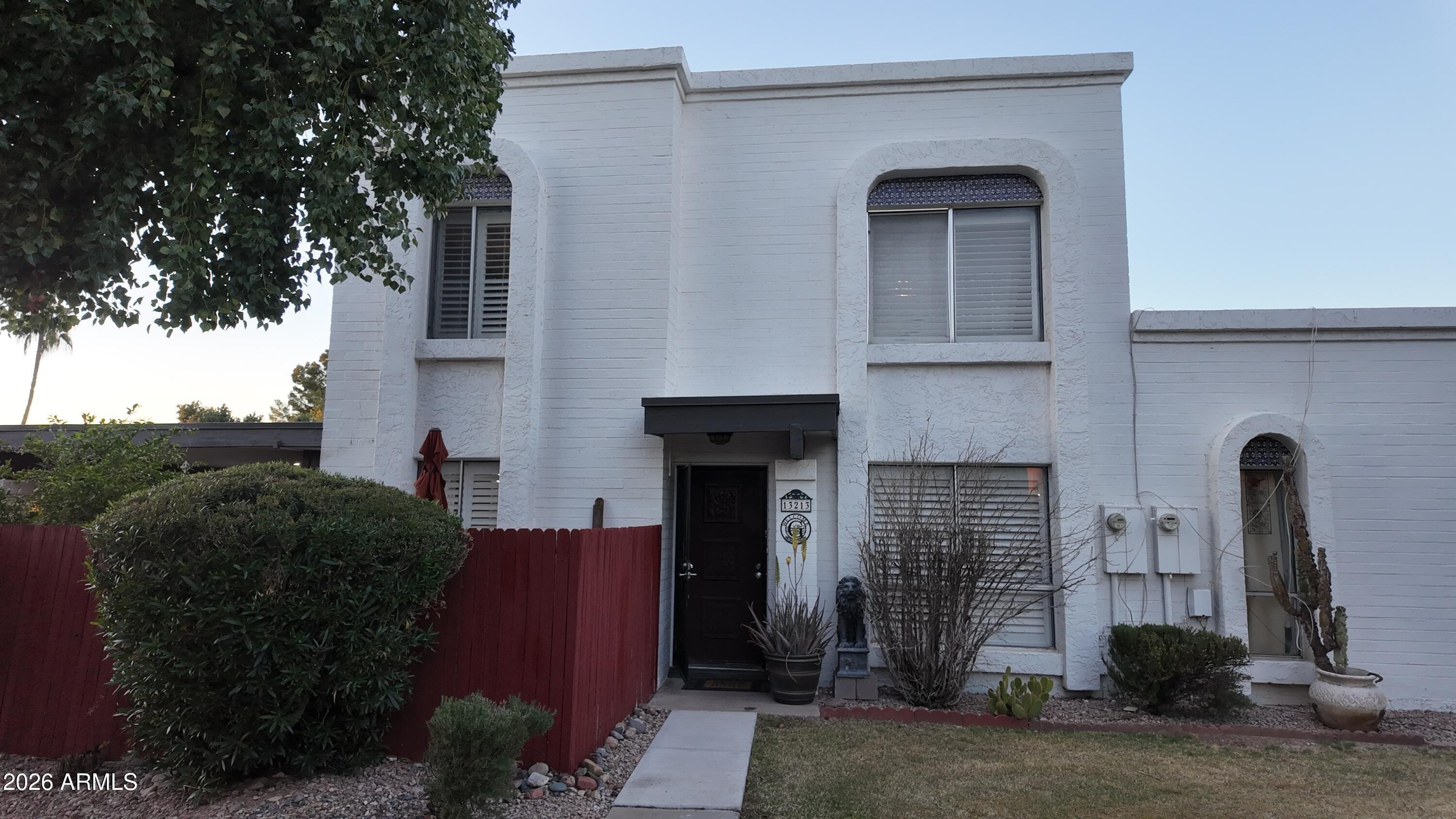 N 3rd Way, Phoenix, AZ 85022