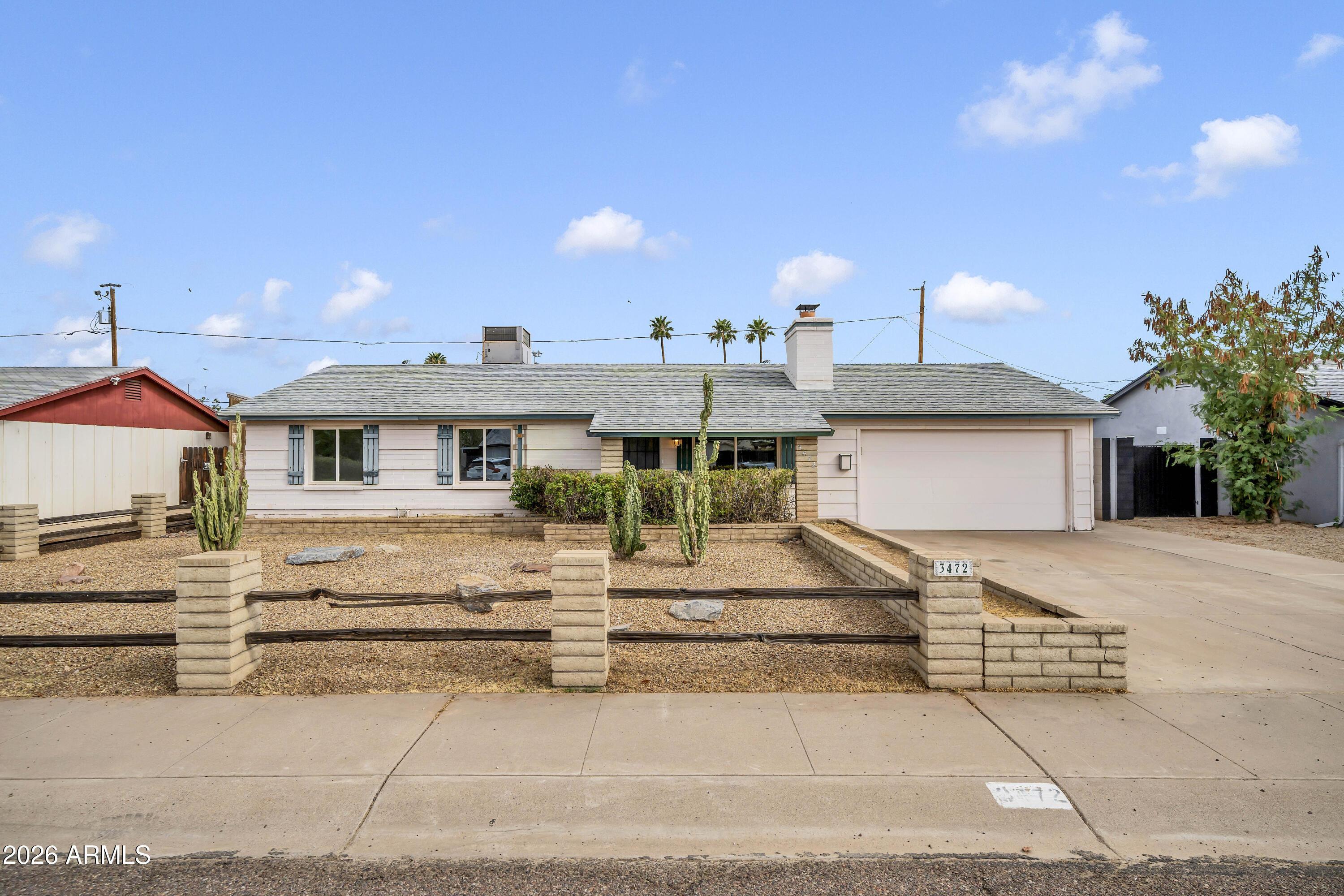 E Sharon Dr, Phoenix, AZ 85032