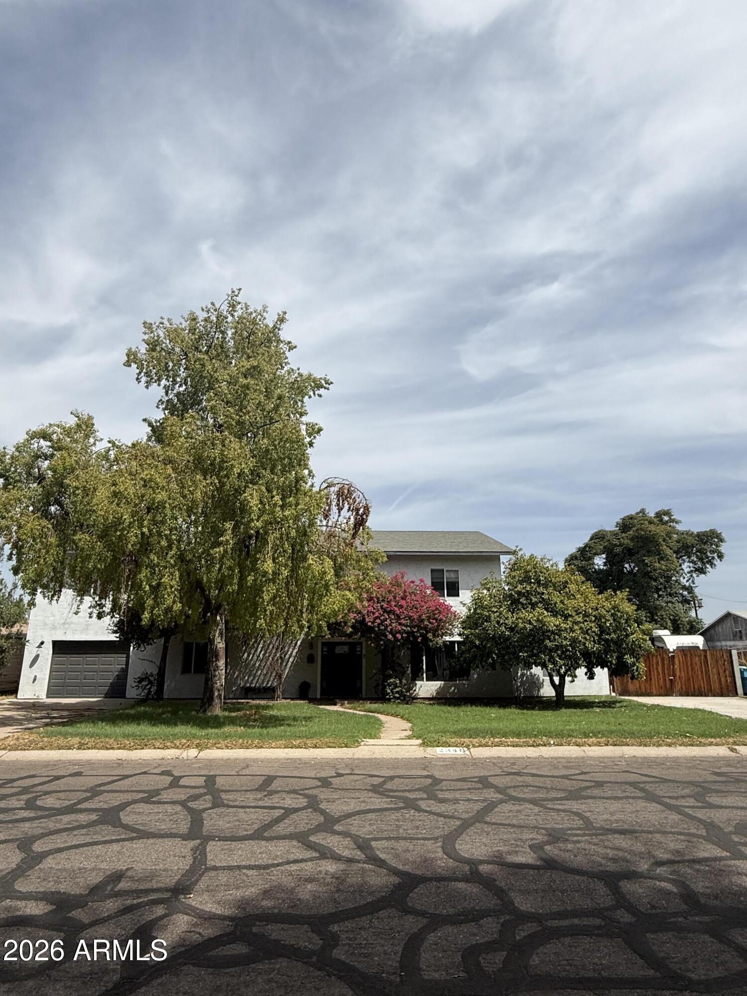 W Solano Dr, Phoenix, AZ 85015