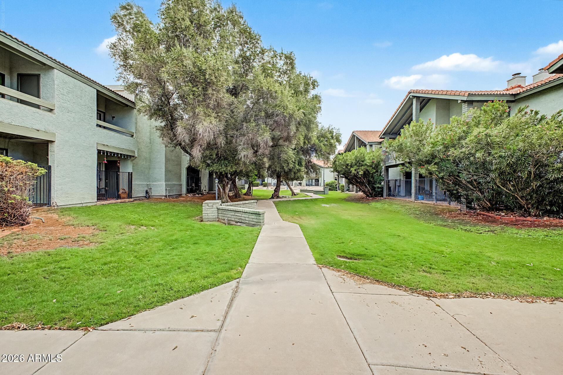 W Union Hills Dr, Phoenix, AZ 85027