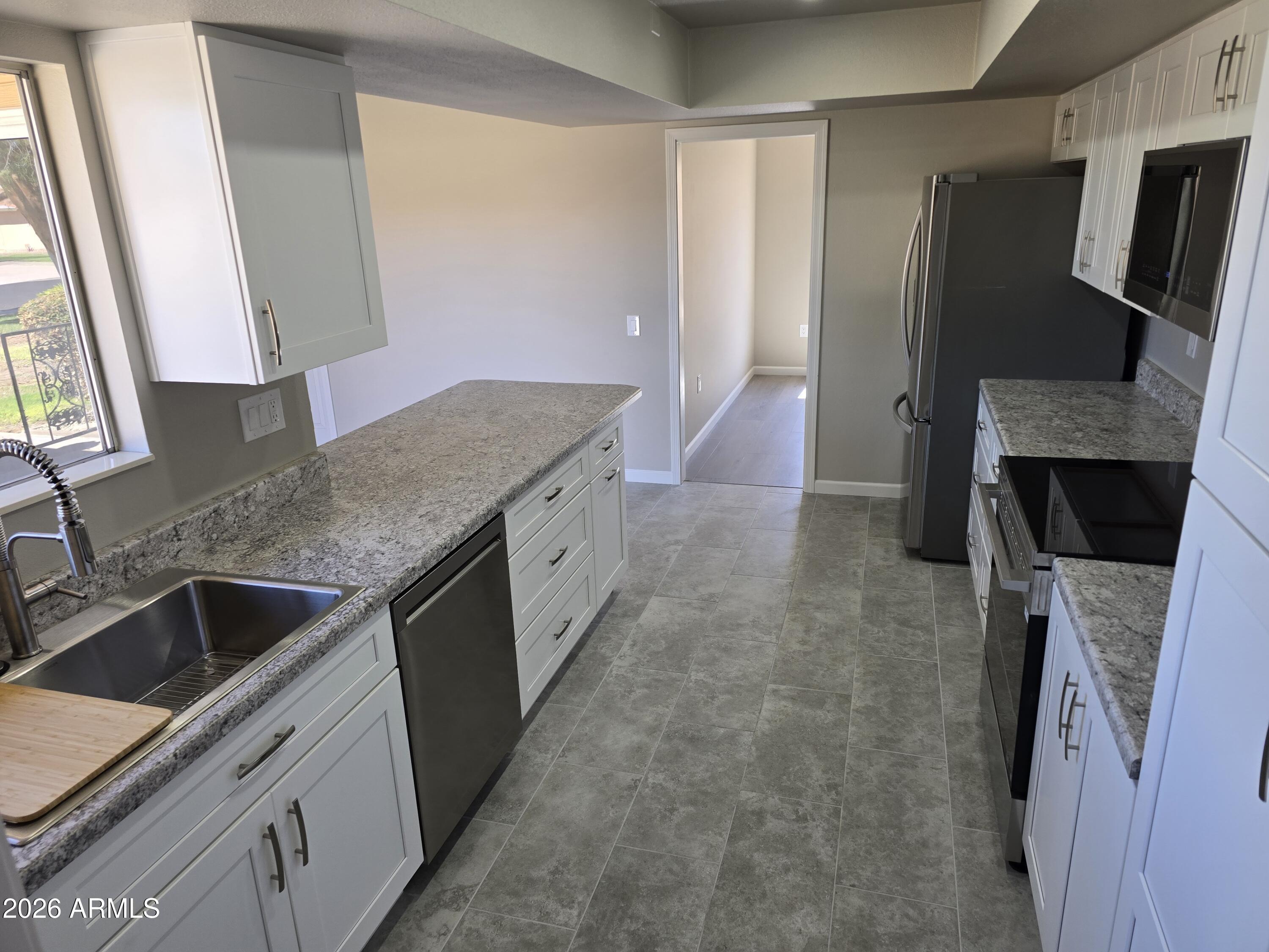 W Long Hills Dr, Sun City, AZ 85351