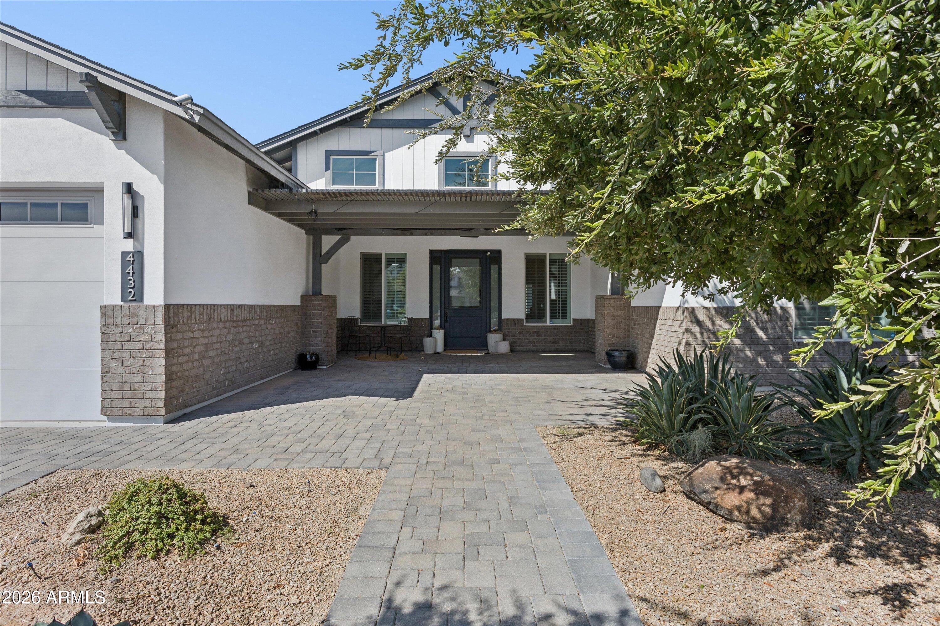 N 38th St, Phoenix, AZ 85018