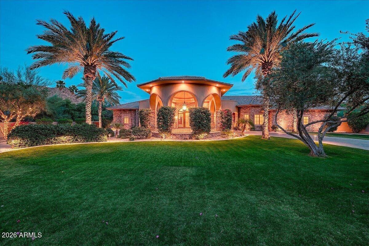 E Crystal Ln, Paradise Valley, AZ 85253