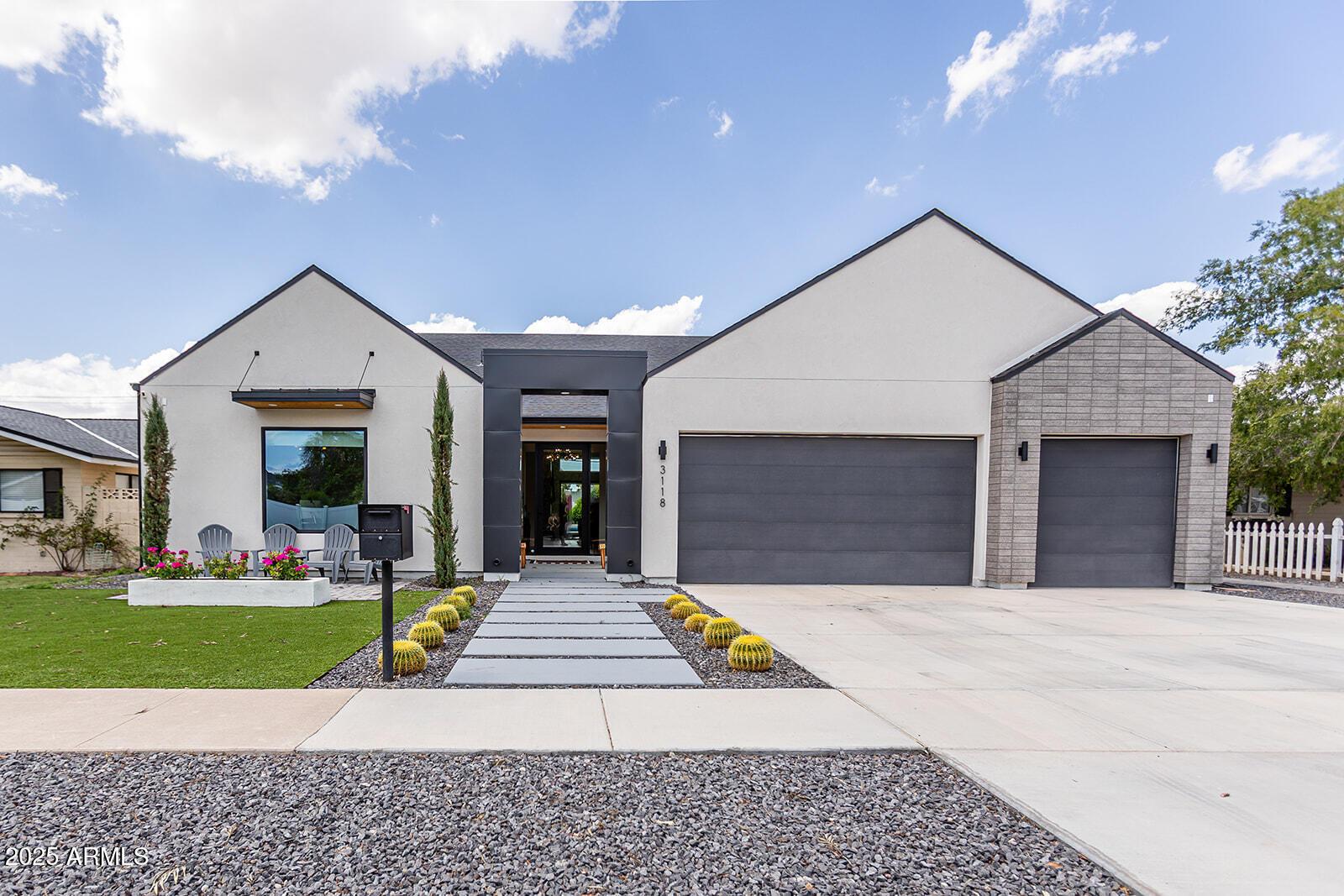 N 42nd St, Phoenix, AZ 85018
