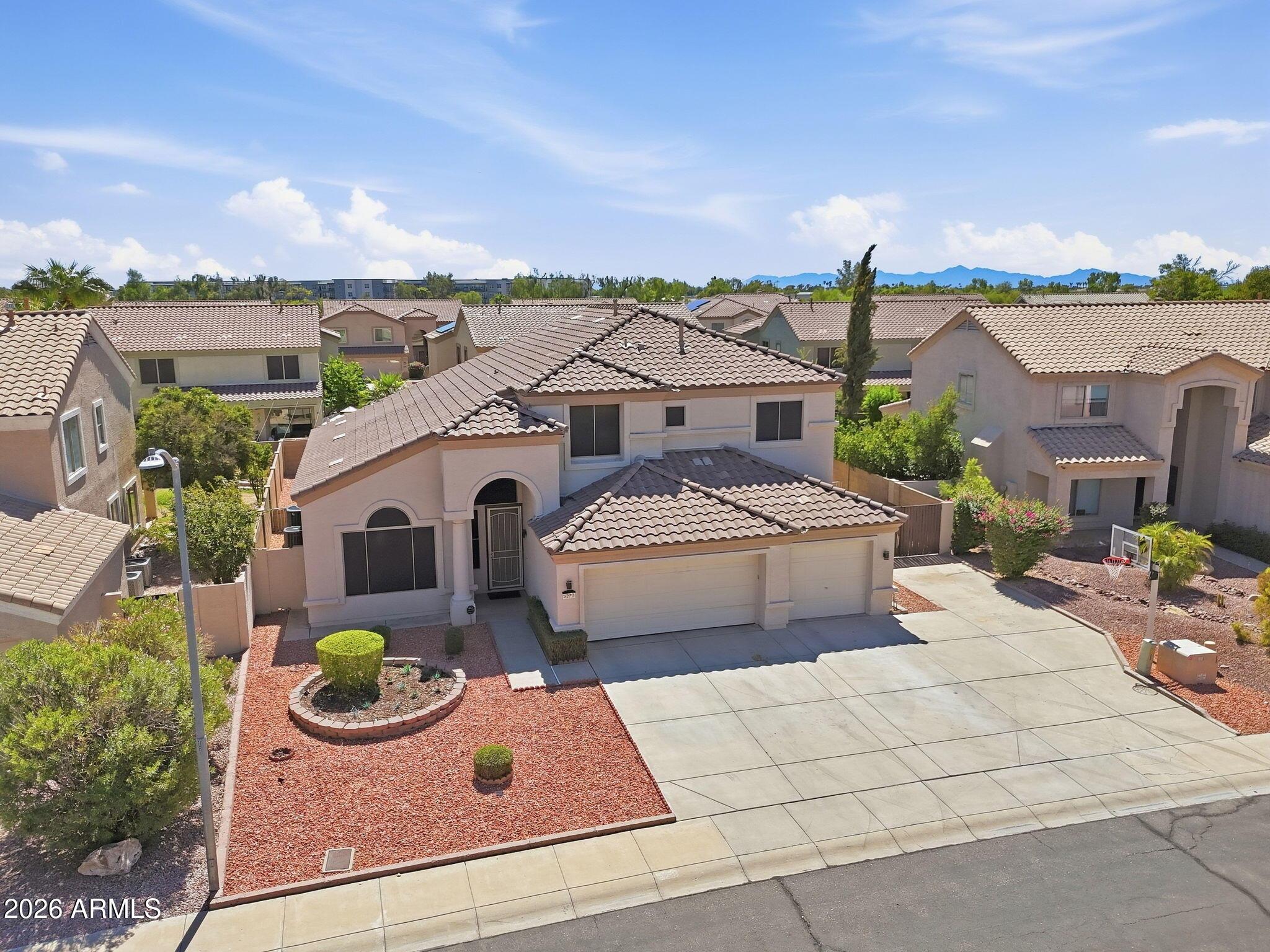 W Angela Dr, Glendale, AZ 85308