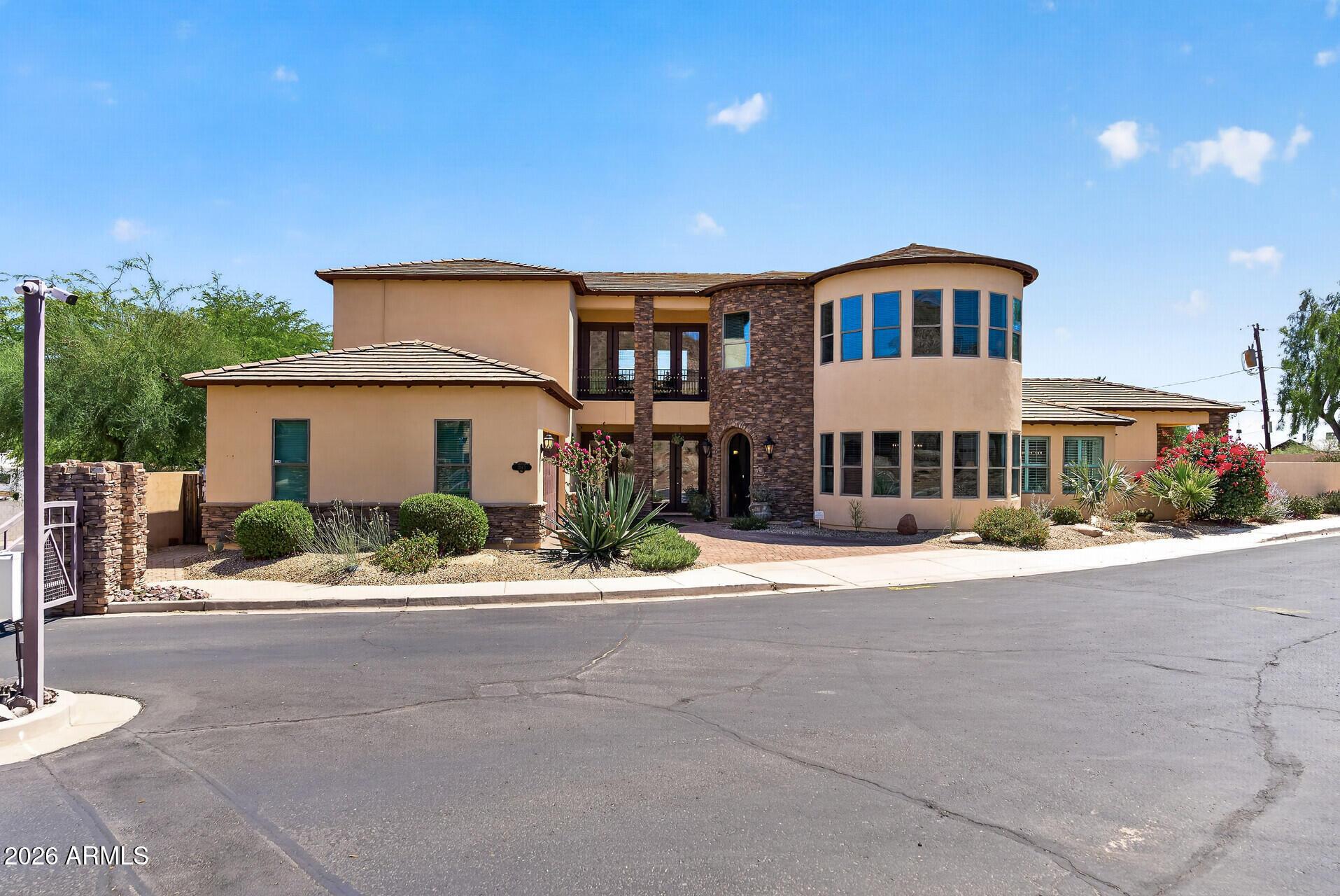 E Lupine Ave, Phoenix, AZ 85020