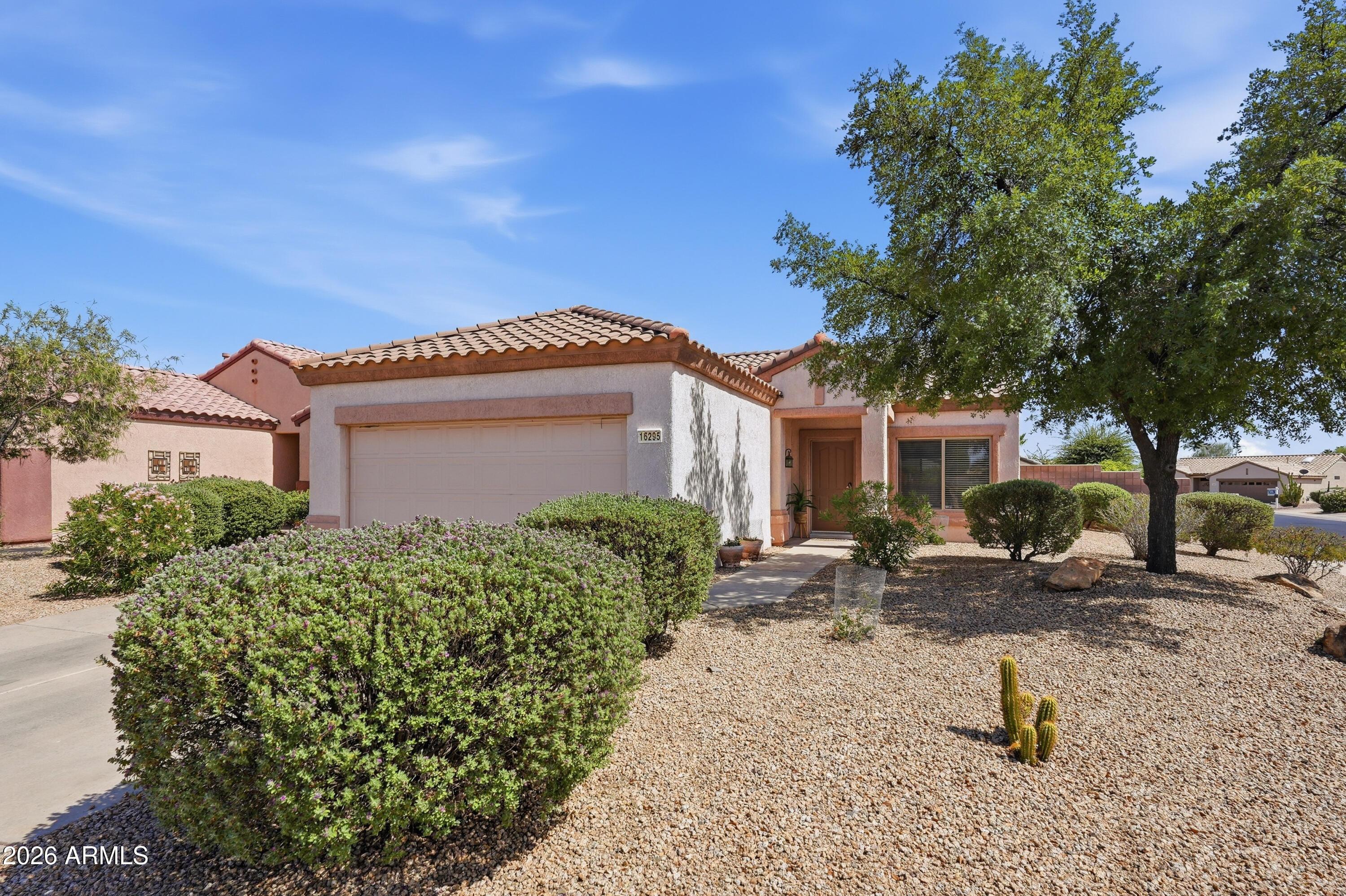 W Mountain Pass Dr, Surprise, AZ 85374