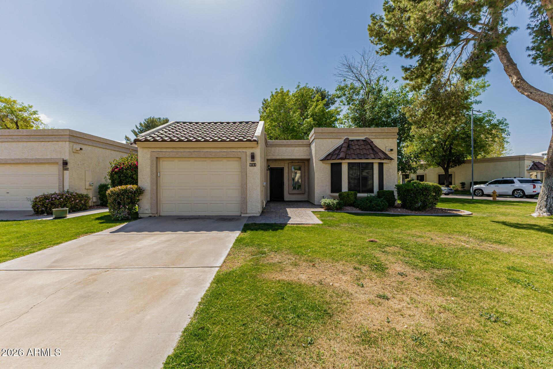 W Kerry Ln, Peoria, AZ 85382