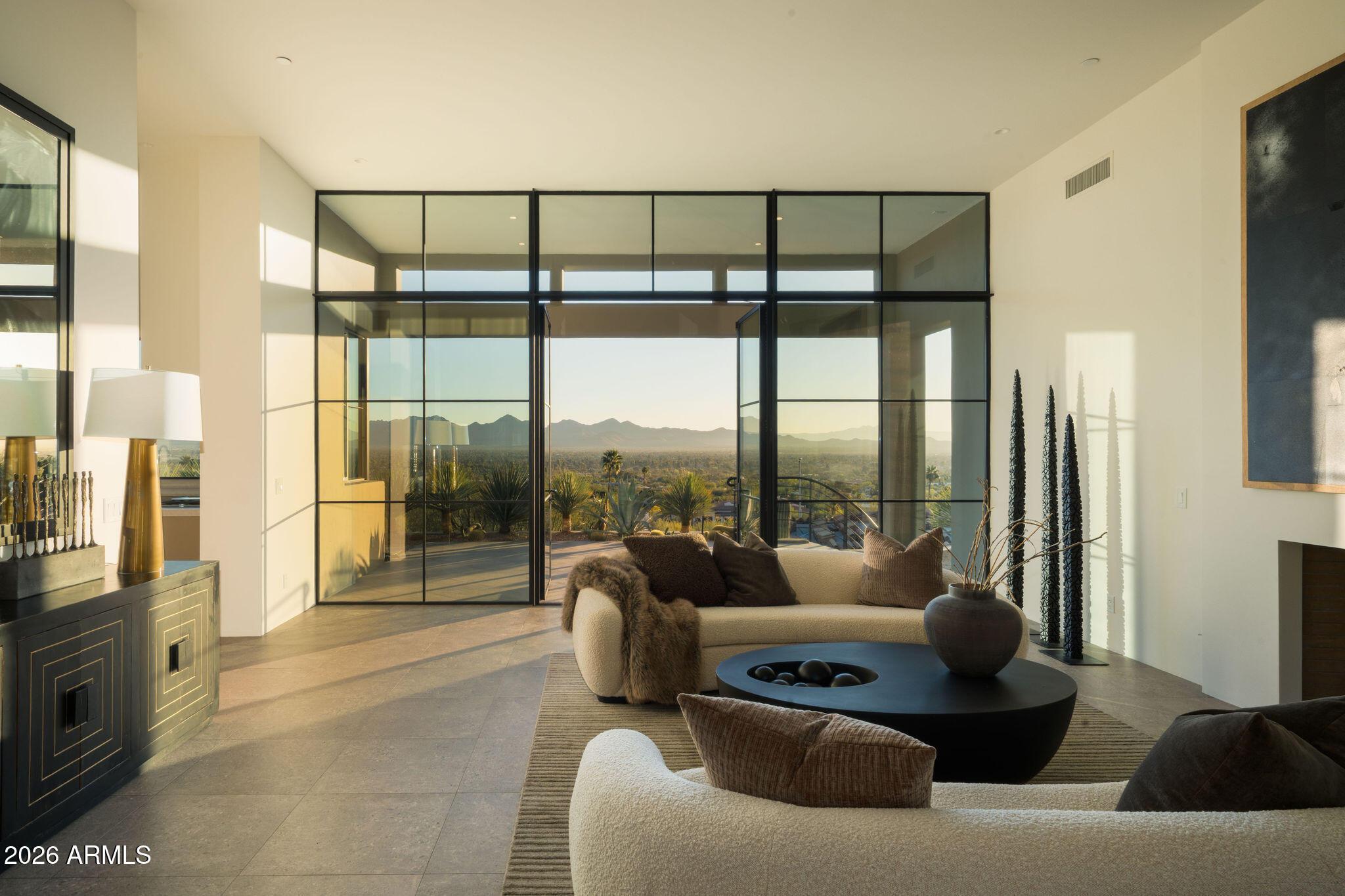 E Quartz Mountain Rd, Paradise Valley, AZ 85253
