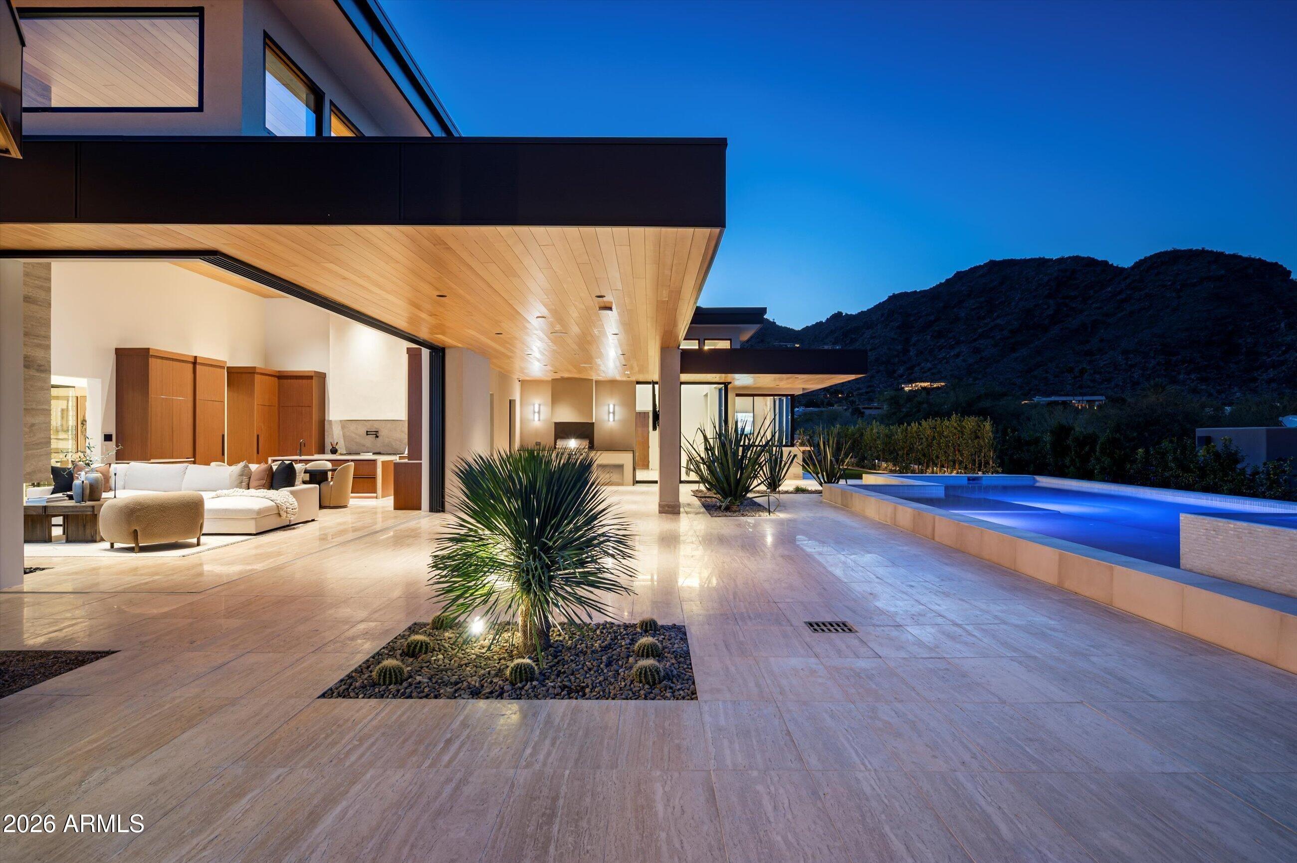 E Quartz Mountain Rd, Paradise Valley, AZ 85253