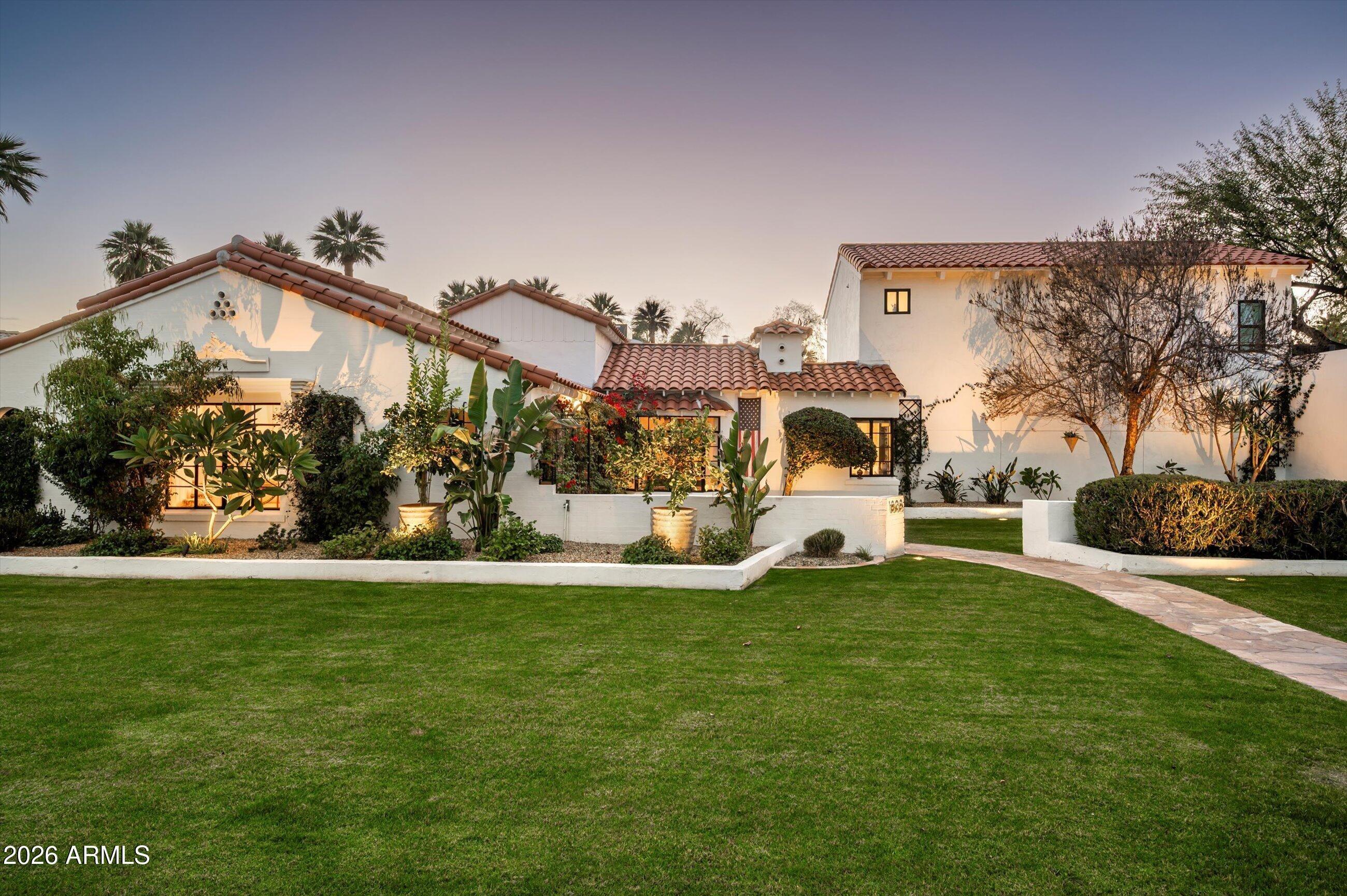 N 13th Ave, Phoenix, AZ 85007