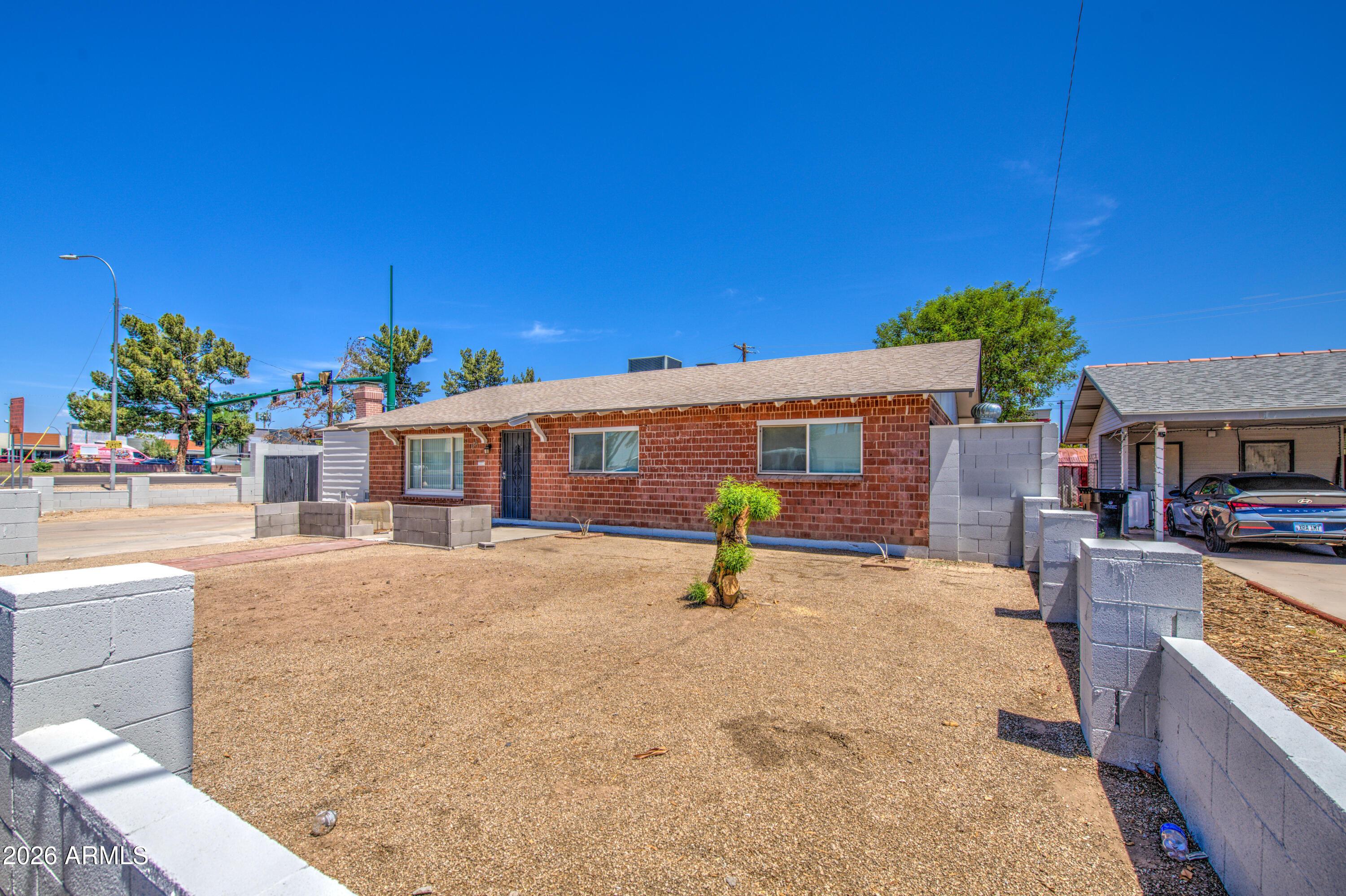 N 36th Dr, Phoenix, AZ 85019