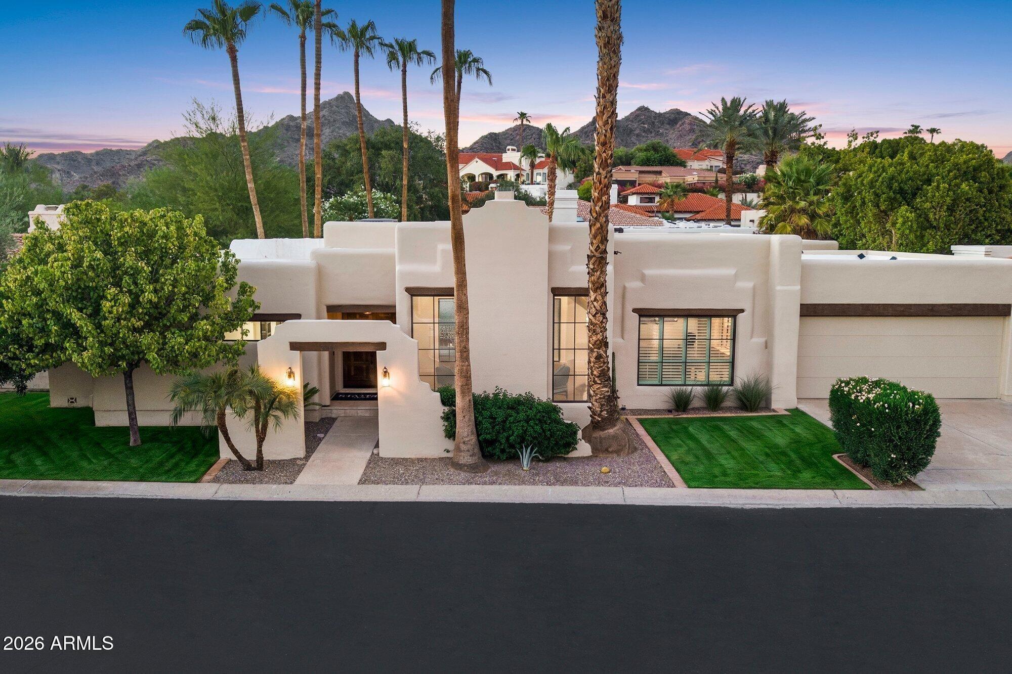 E Rose Ln, Phoenix, AZ 85016