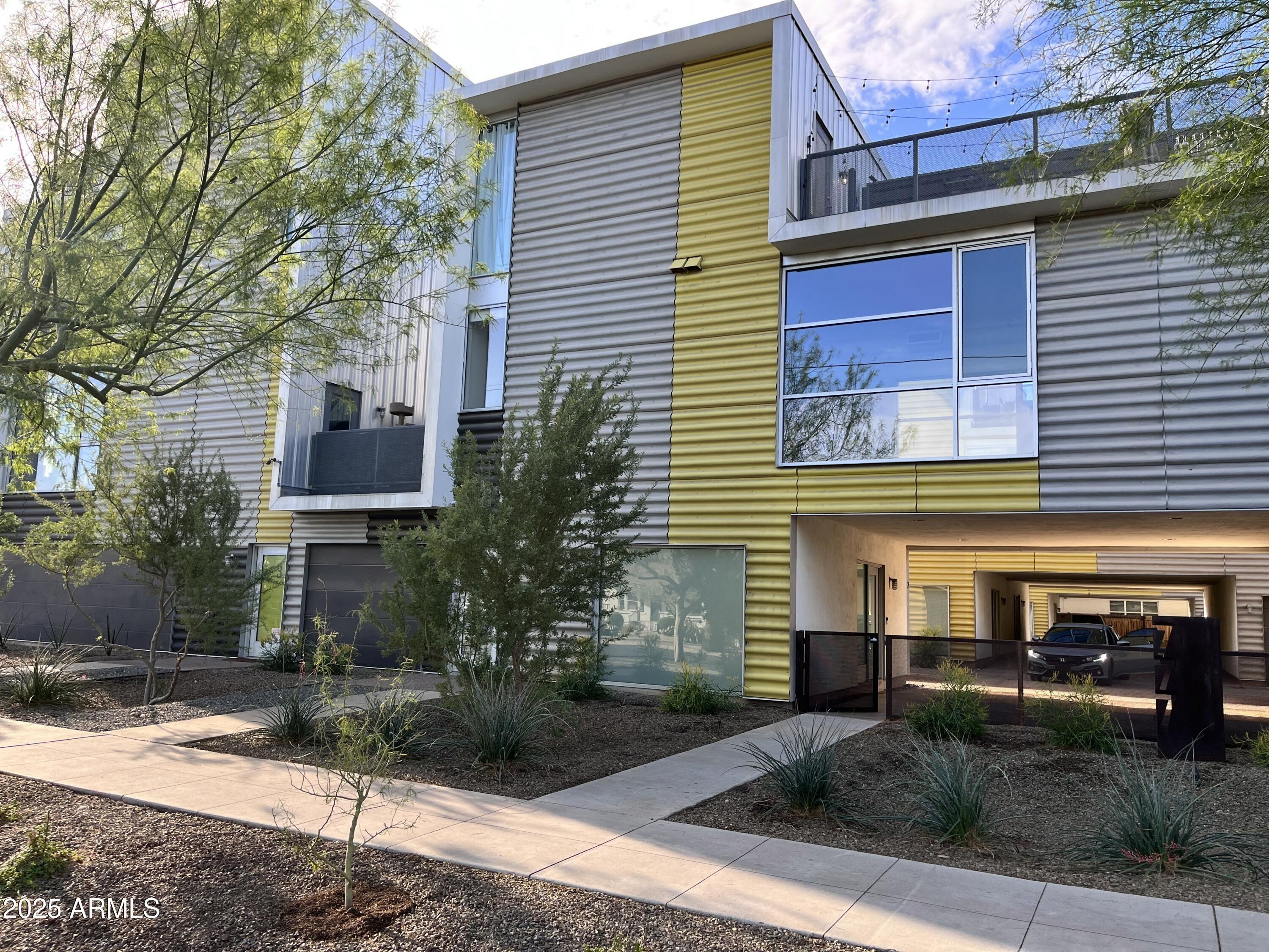 W Roosevelt St, Phoenix, AZ 85007