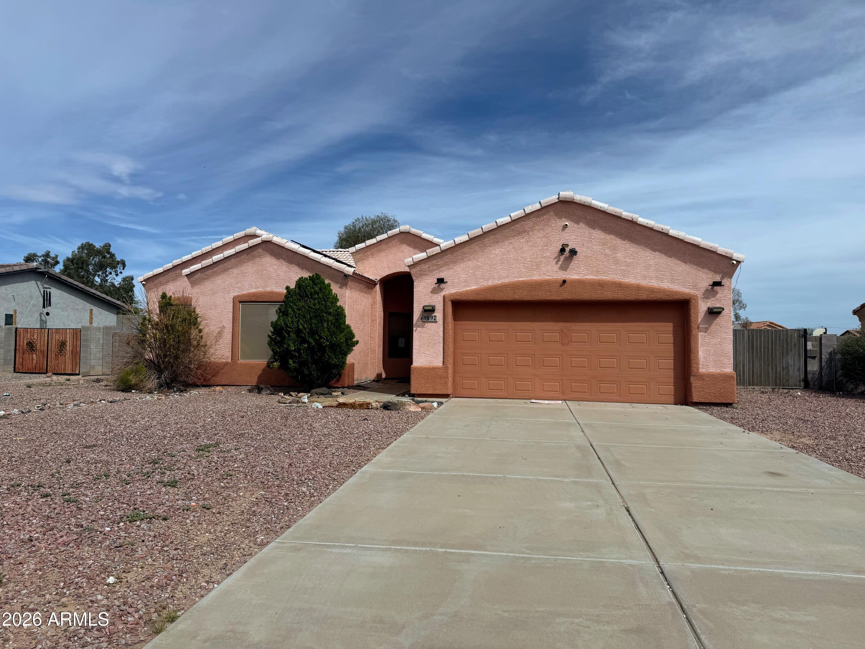 W Santa Cruz Blvd, Arizona City, AZ 85123